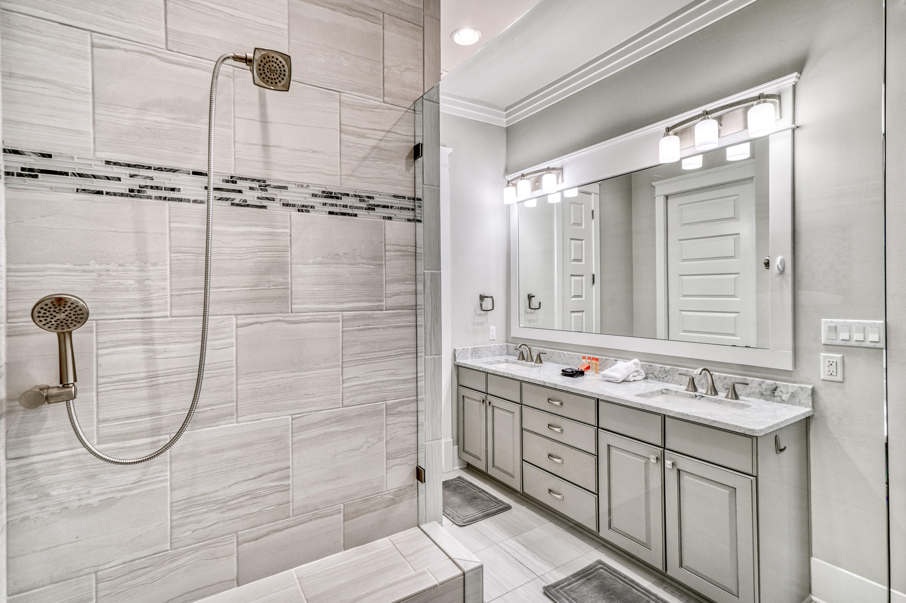 HIGHLAND PARKS - Residential