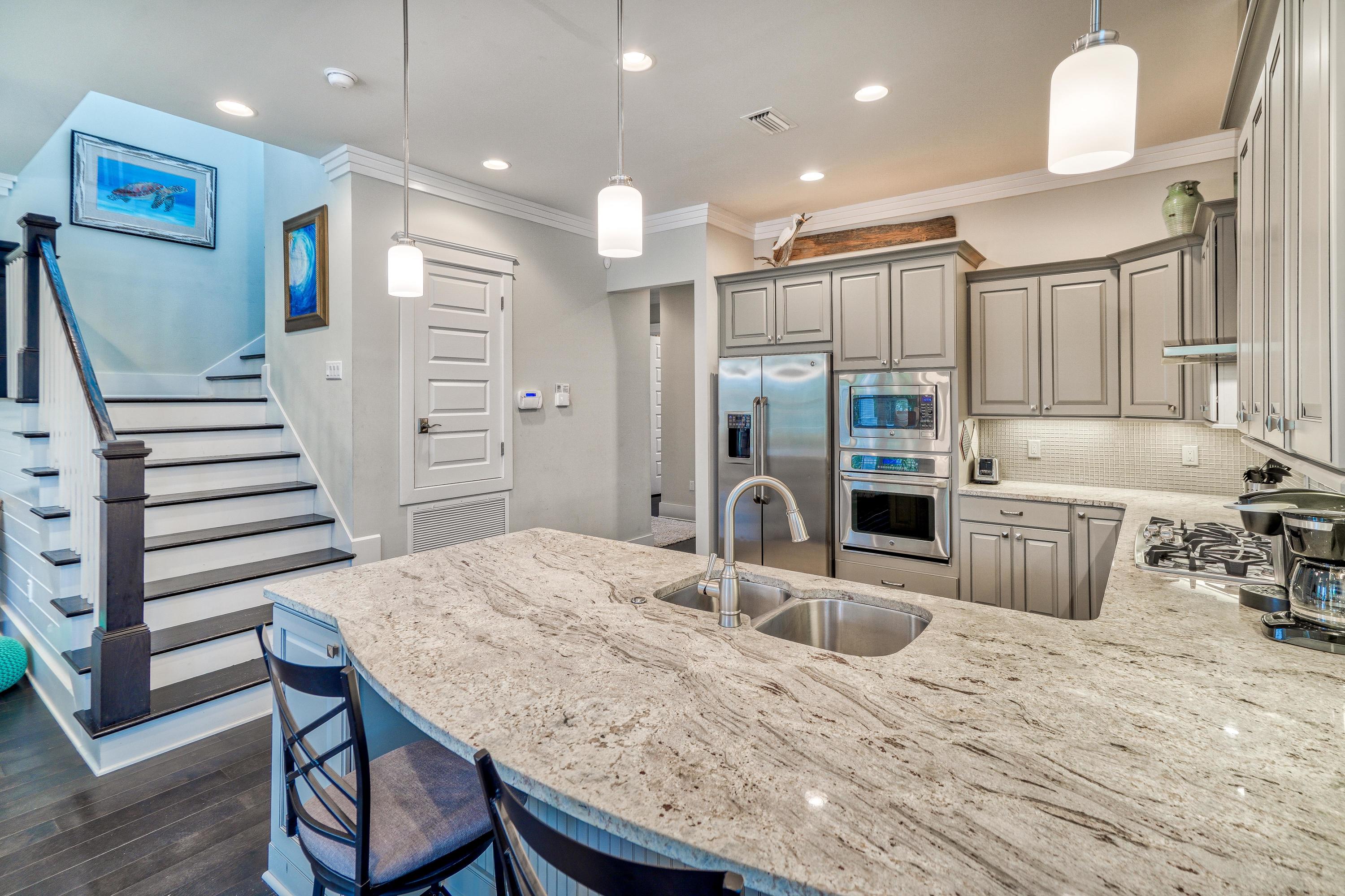 HIGHLAND PARKS - Residential