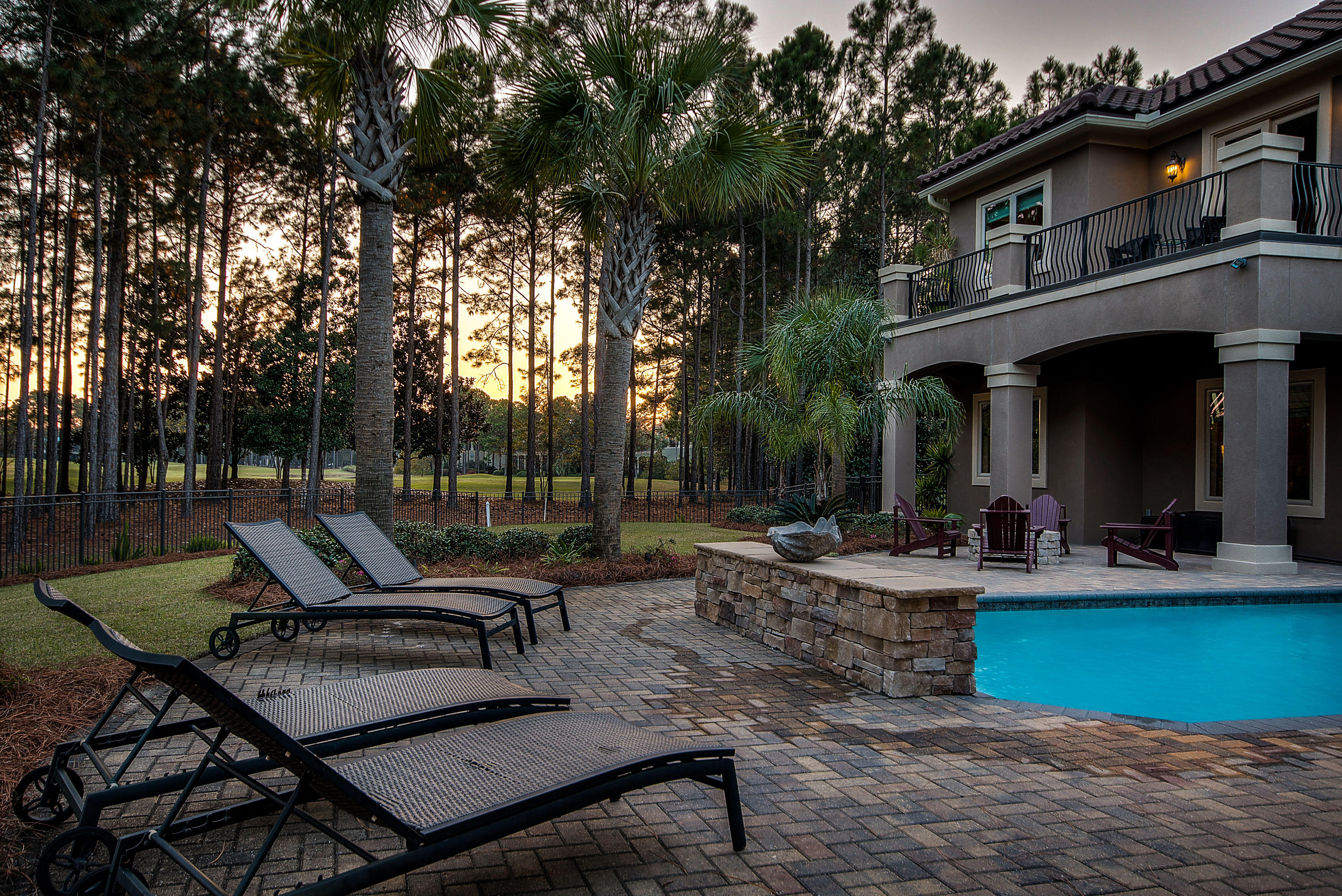 BURNT PINE - Residential