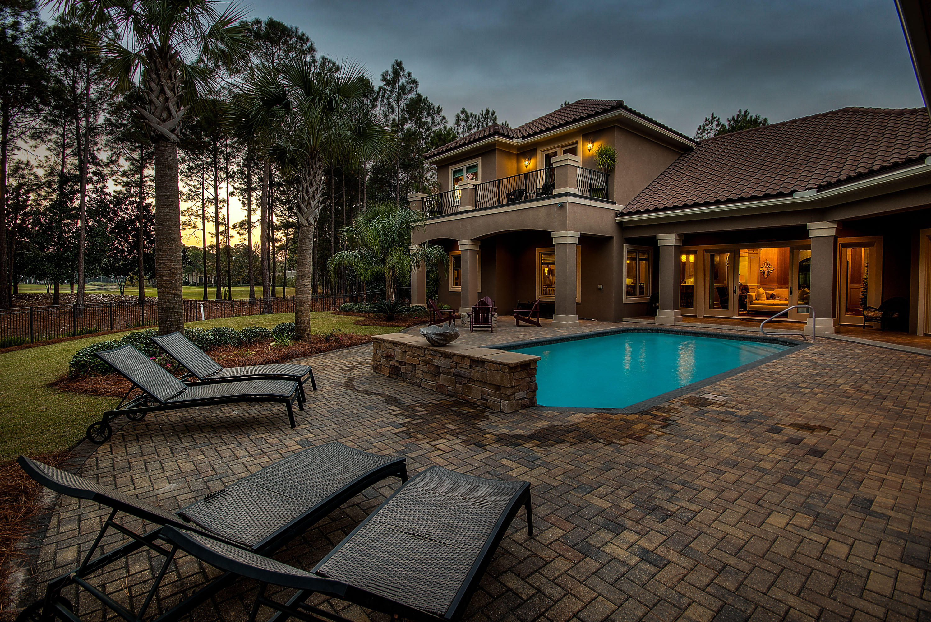 BURNT PINE - Residential