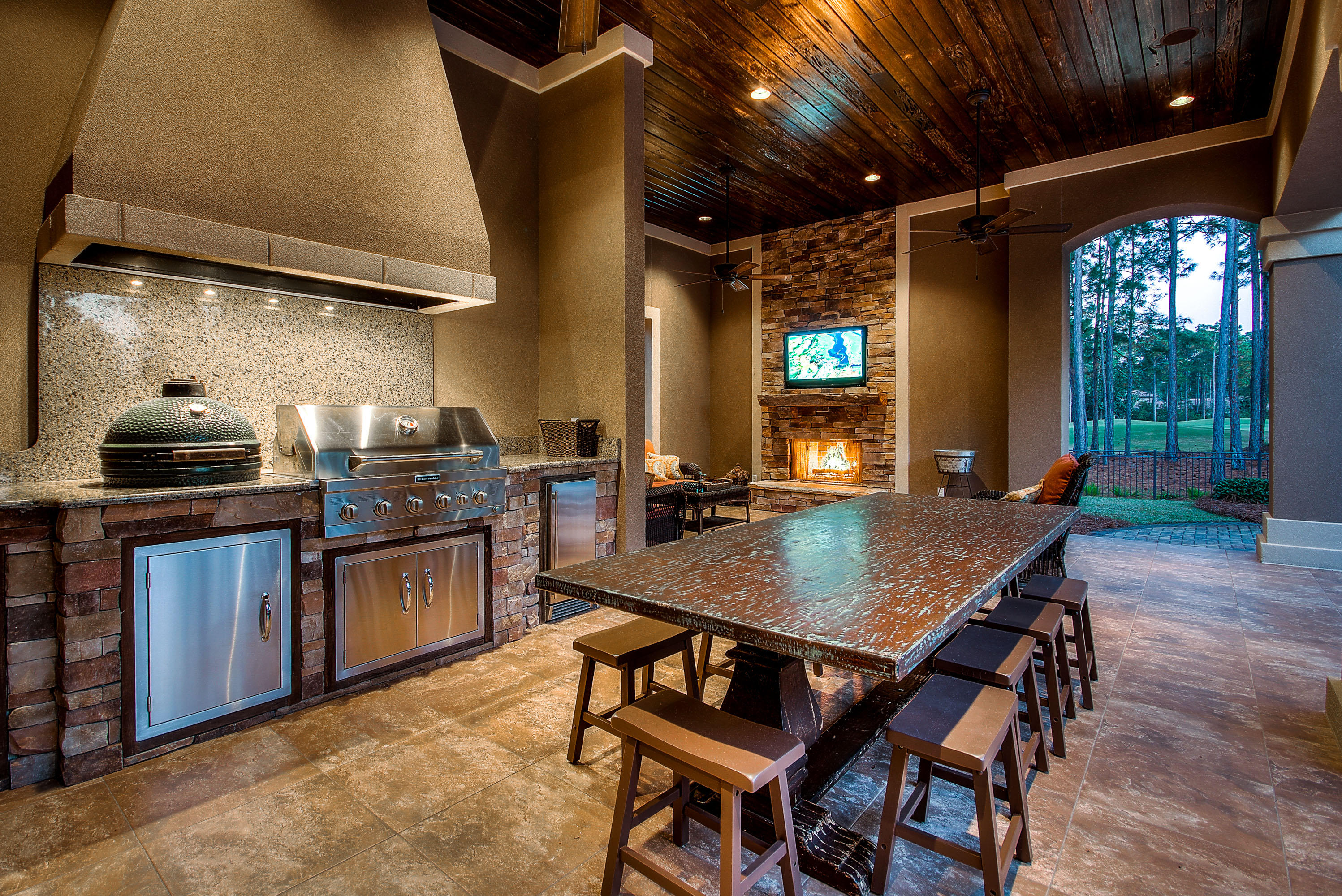 BURNT PINE - Residential