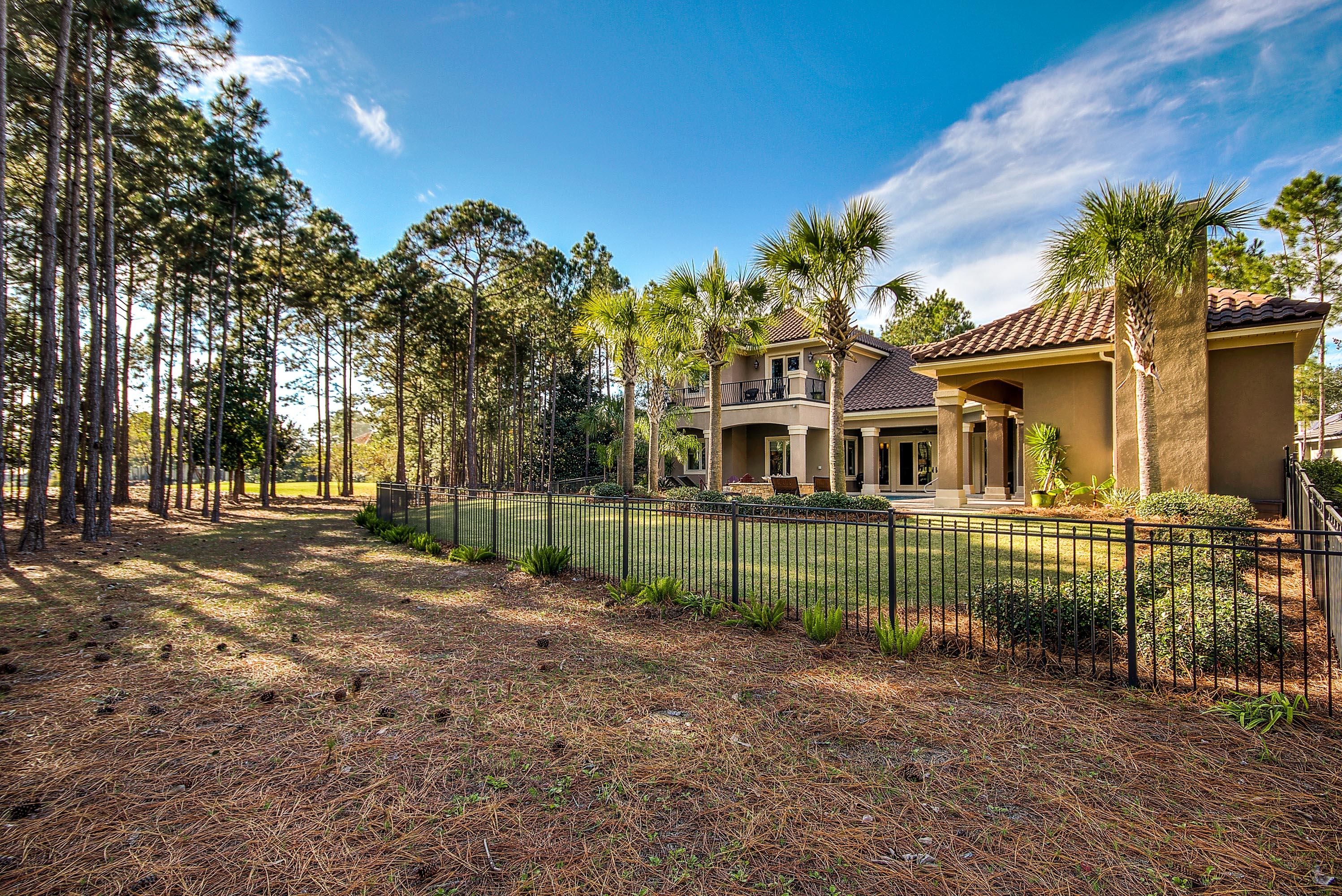 BURNT PINE - Residential