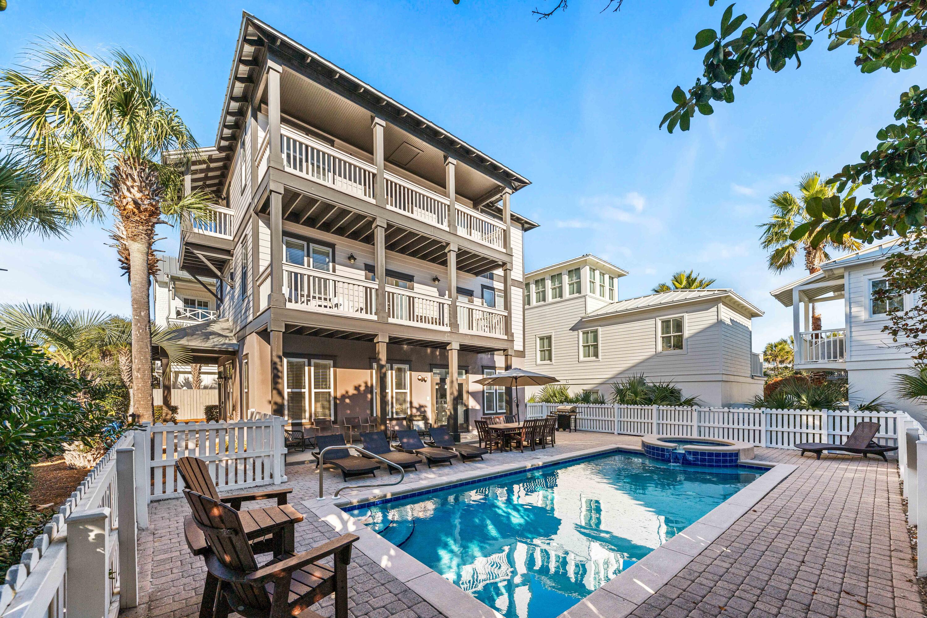 SANDY SHORES - Residential