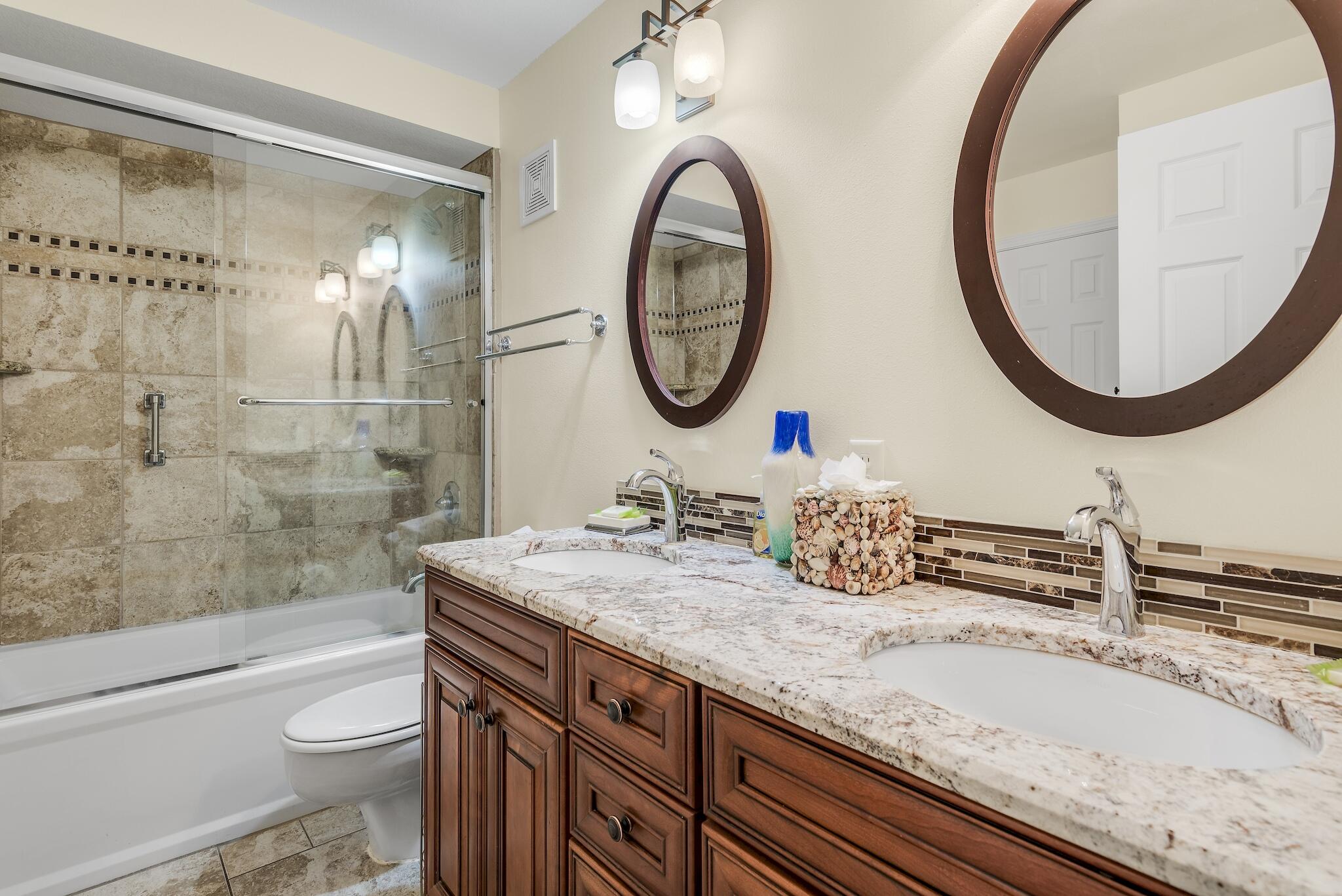 SHORELINE TOWERS 1 - Residential