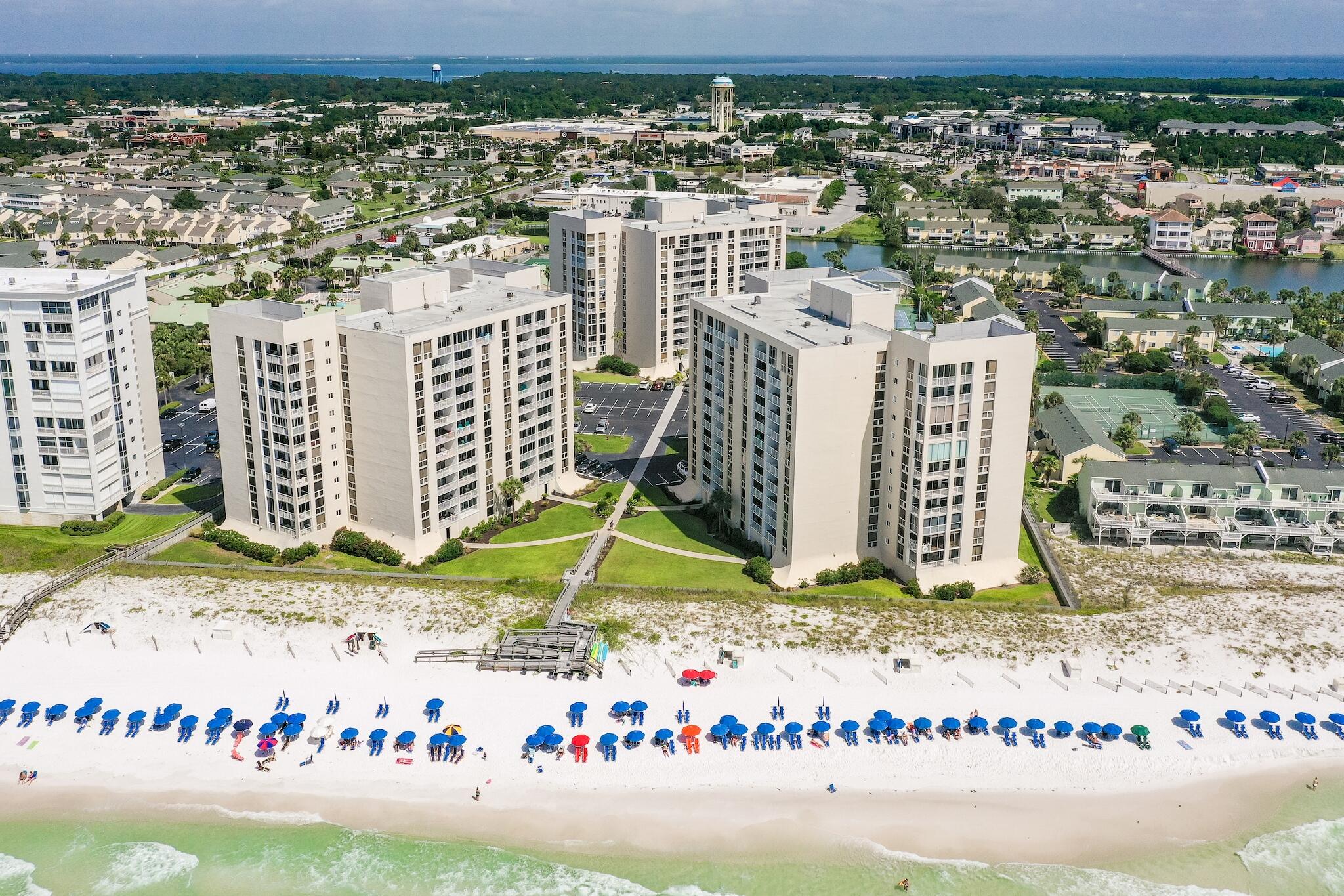 SHORELINE TOWERS 1 - Residential