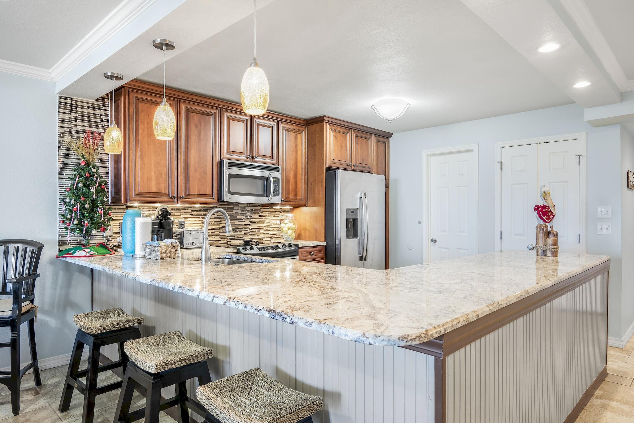 SHORELINE TOWERS 1 - Residential