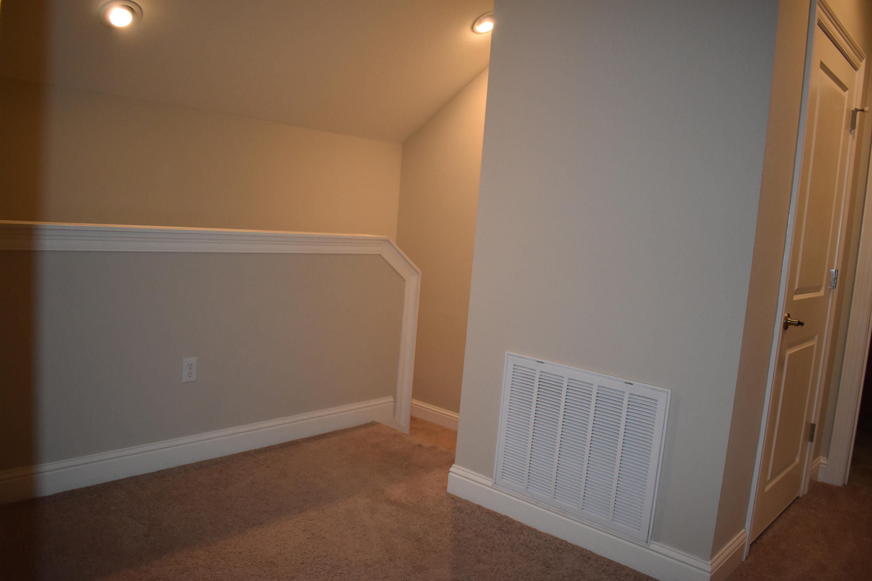 NW COR OF SW1/4 NW1/4 OF NW1/4 E 60 FT TO POB E 148.75 FT S 104.37FT W 148.75 FT N 104.37 FT TO POB - Residential