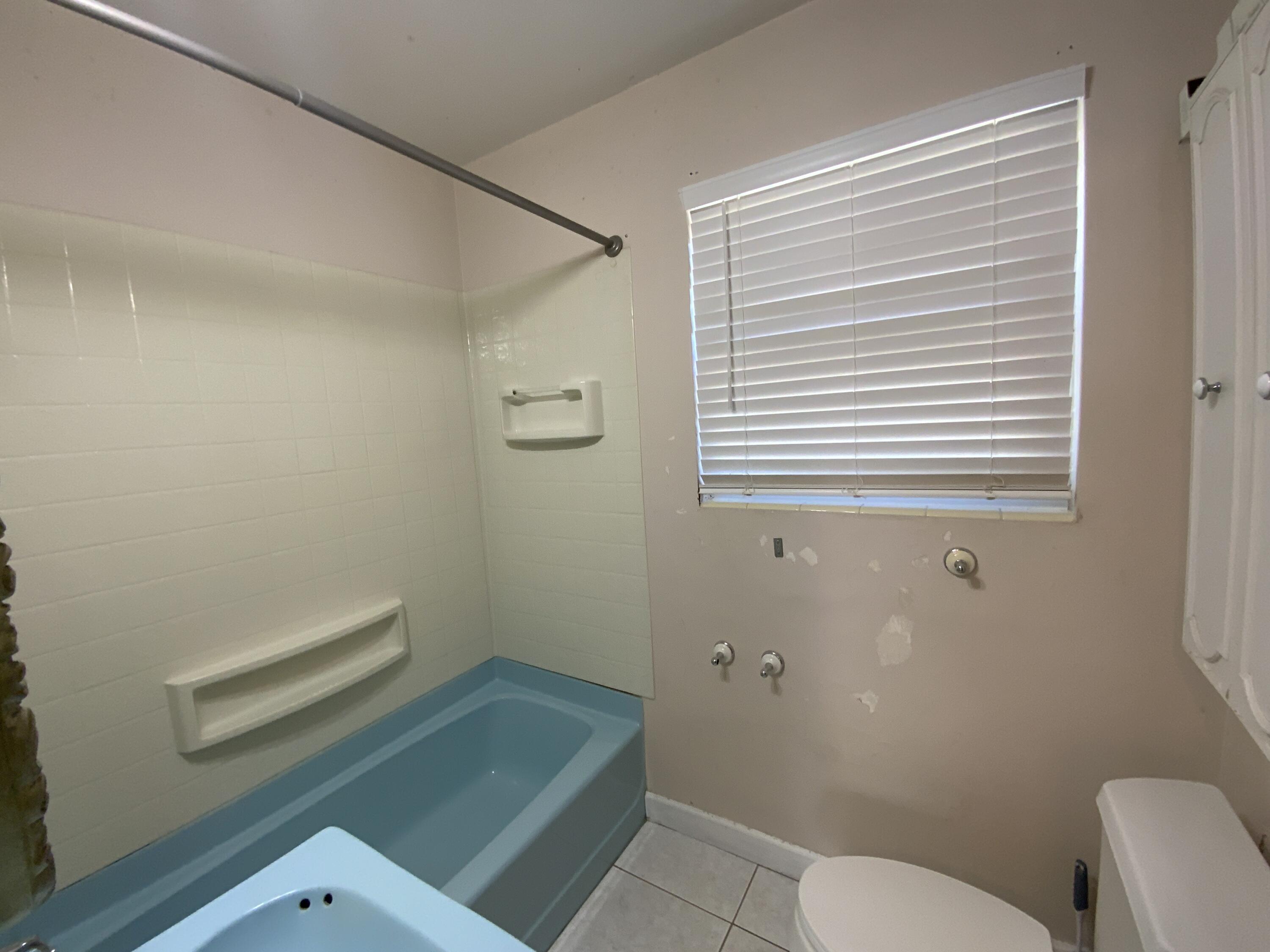 2ND ADD GARNIER BCH LOT 2 BLK 5 - Residential