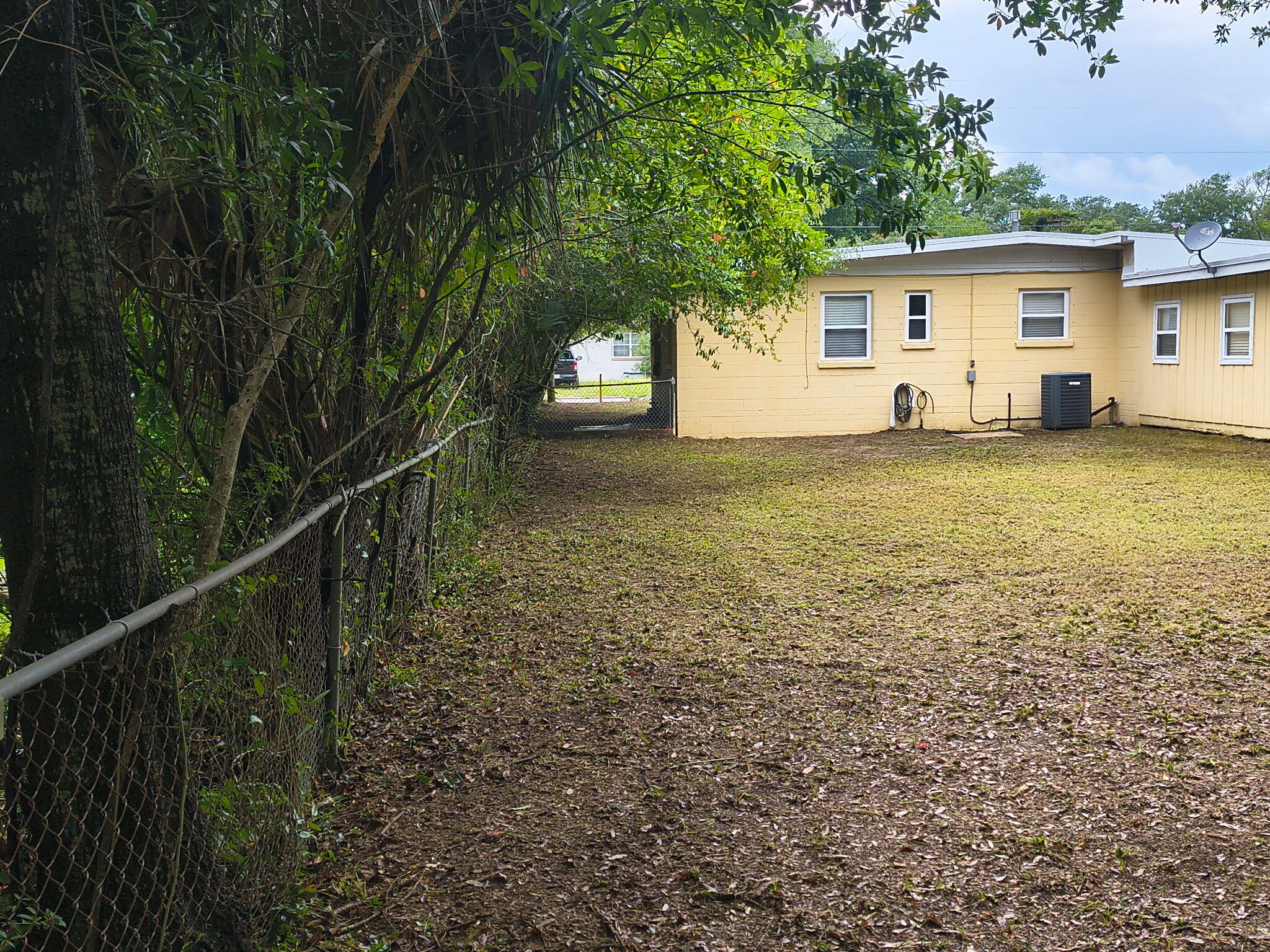 2ND ADD GARNIER BCH LOT 2 BLK 5 - Residential