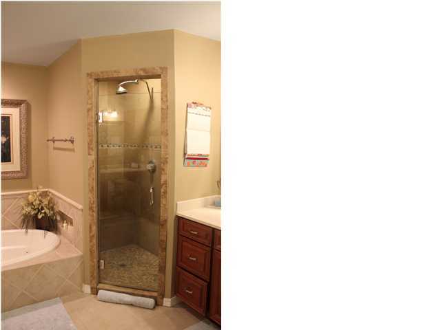 PARKWOOD ESTATES PH 1 BLUEWATER BAY - Residential