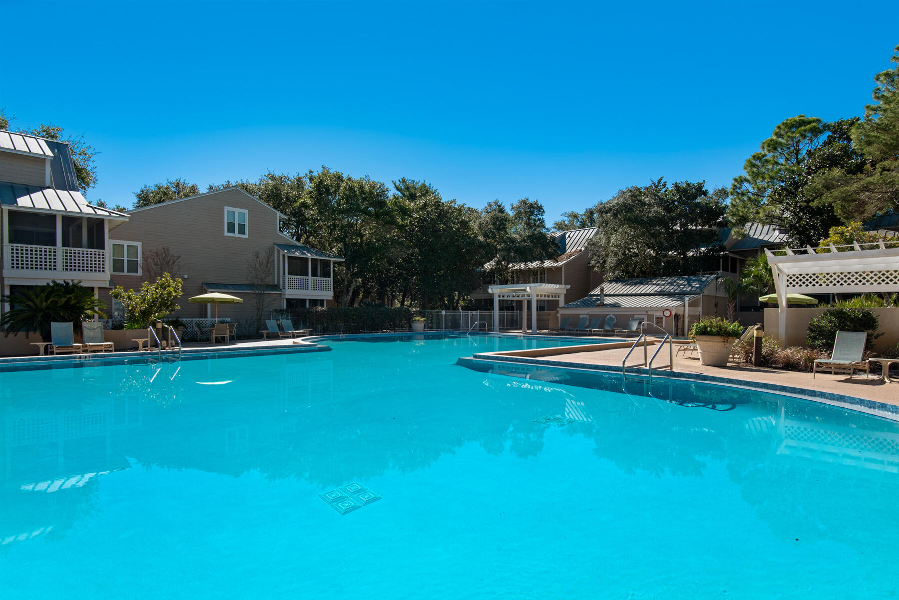 HIDDEN DUNES BEACH COTTAGES 2 - Residential
