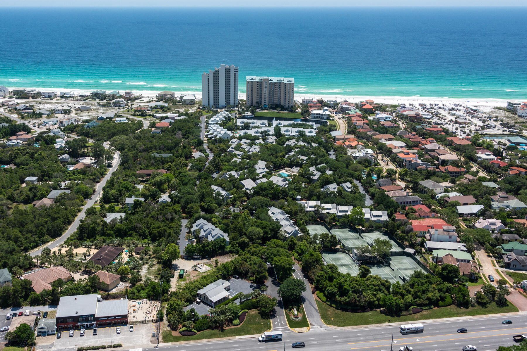 HIDDEN DUNES BEACH COTTAGES 2 - Residential
