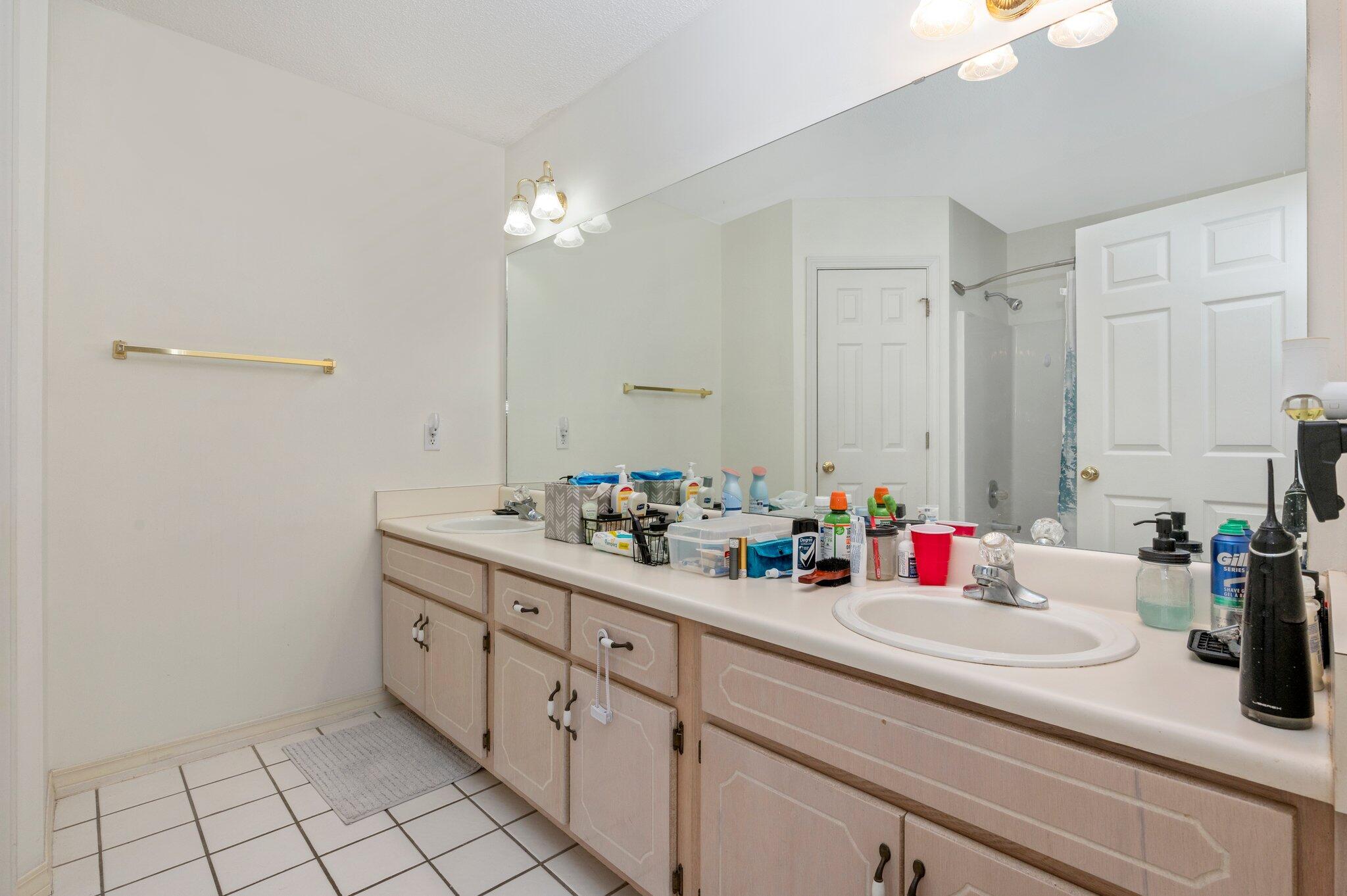 PARK PLACE V - Residential Lease