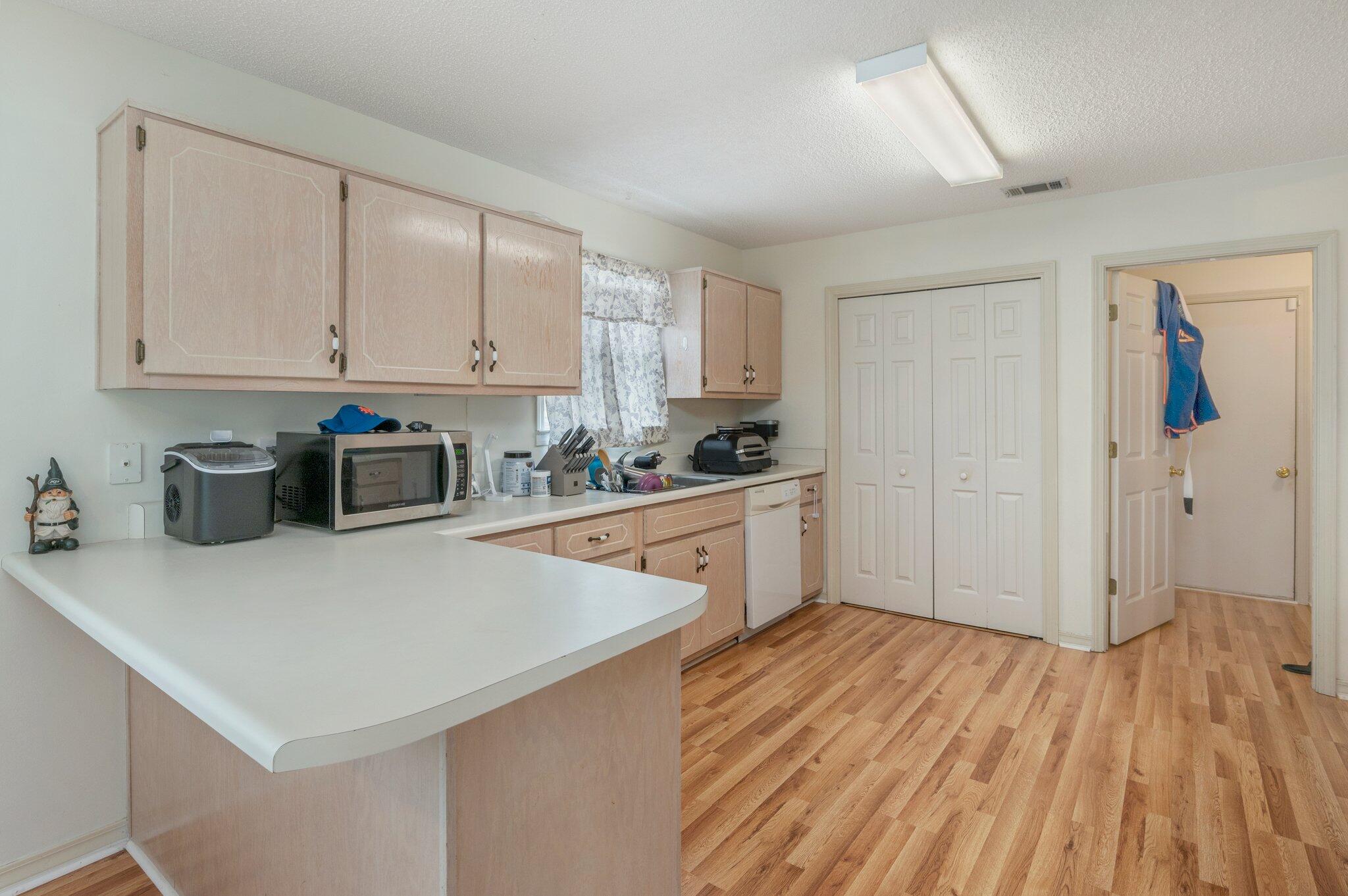 PARK PLACE V - Residential Lease