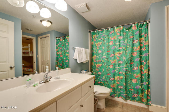 MAJESTIC BEACH TOWERS I - Residential