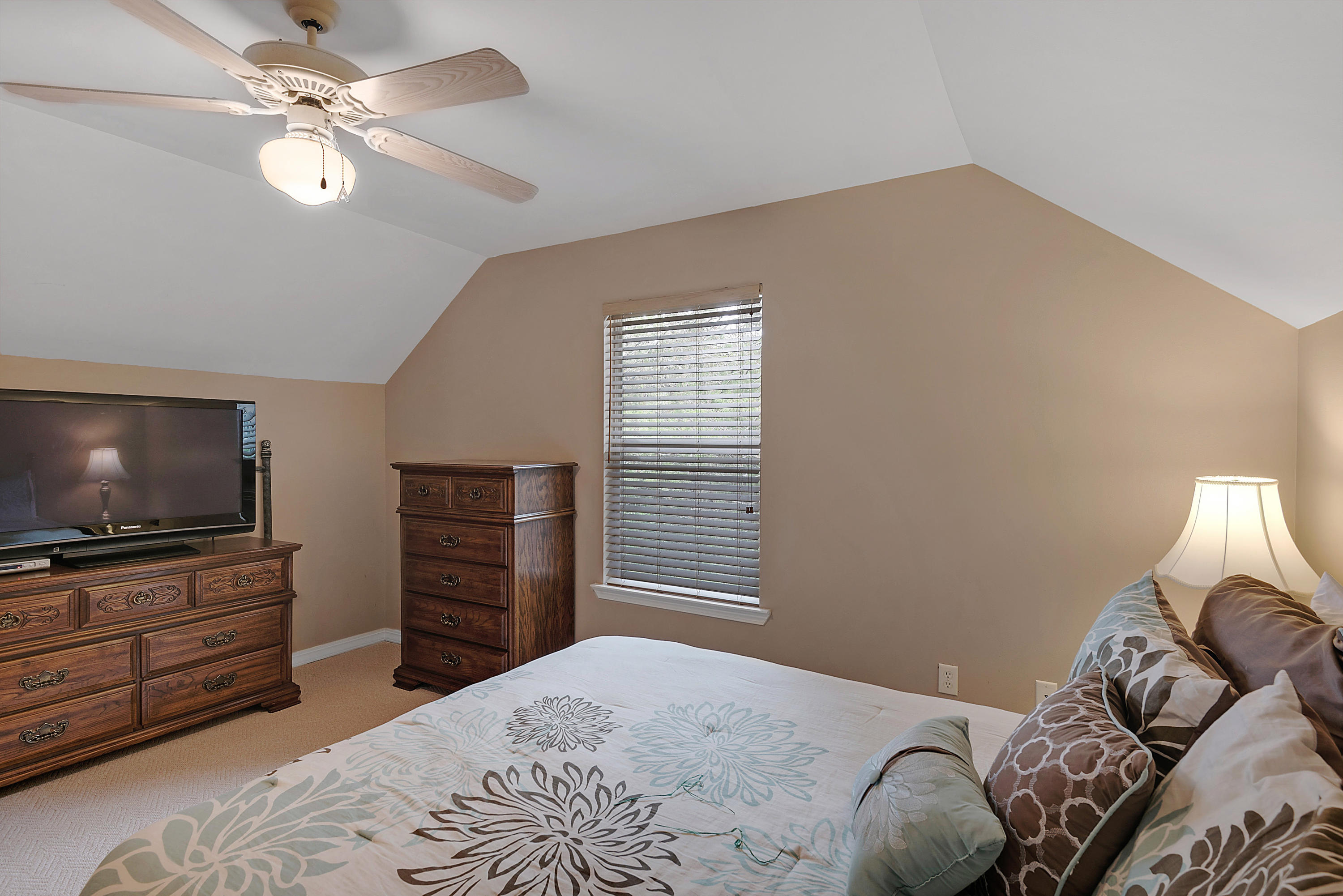 DAUGHETTES AMENDED - Residential