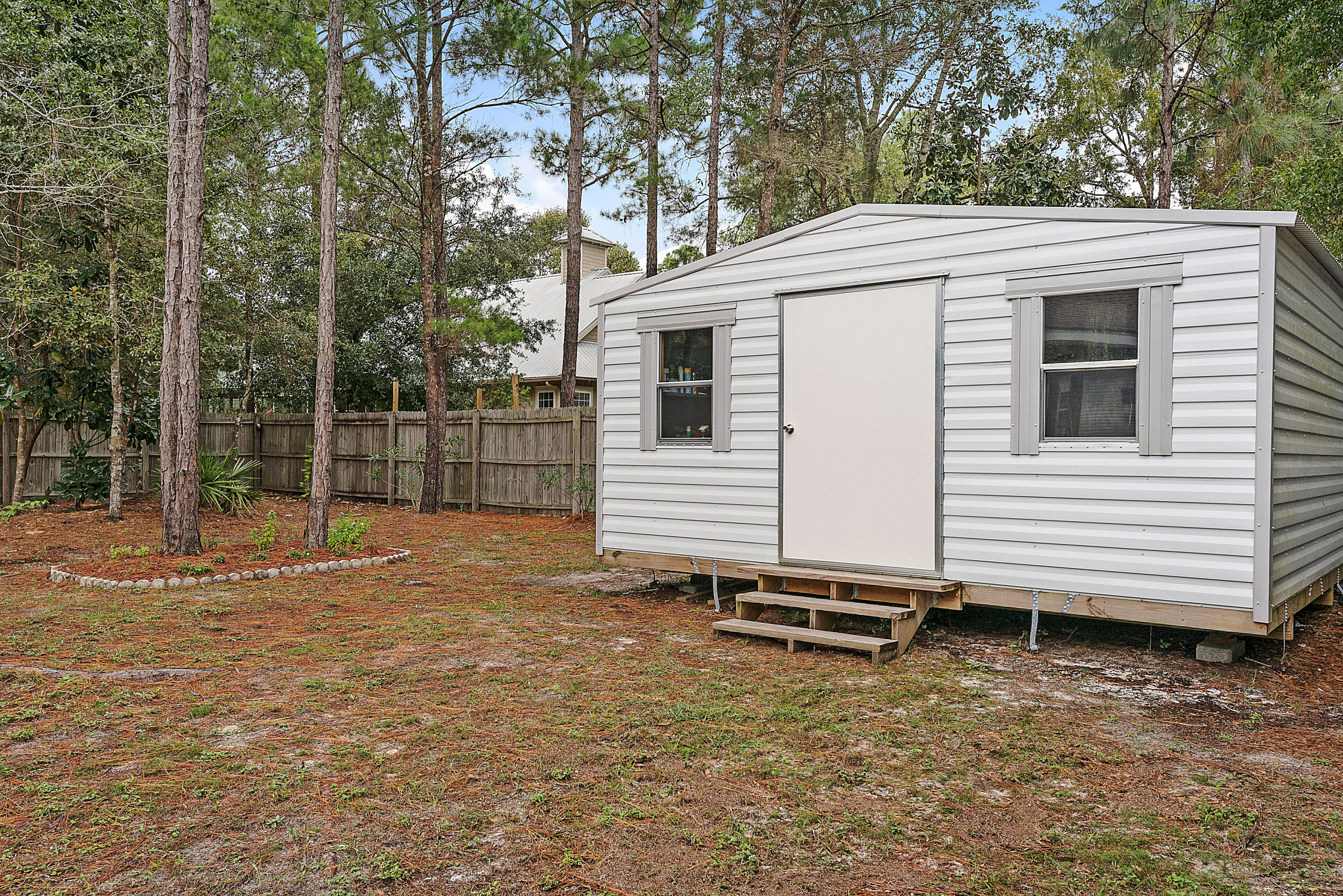 DAUGHETTES AMENDED - Residential