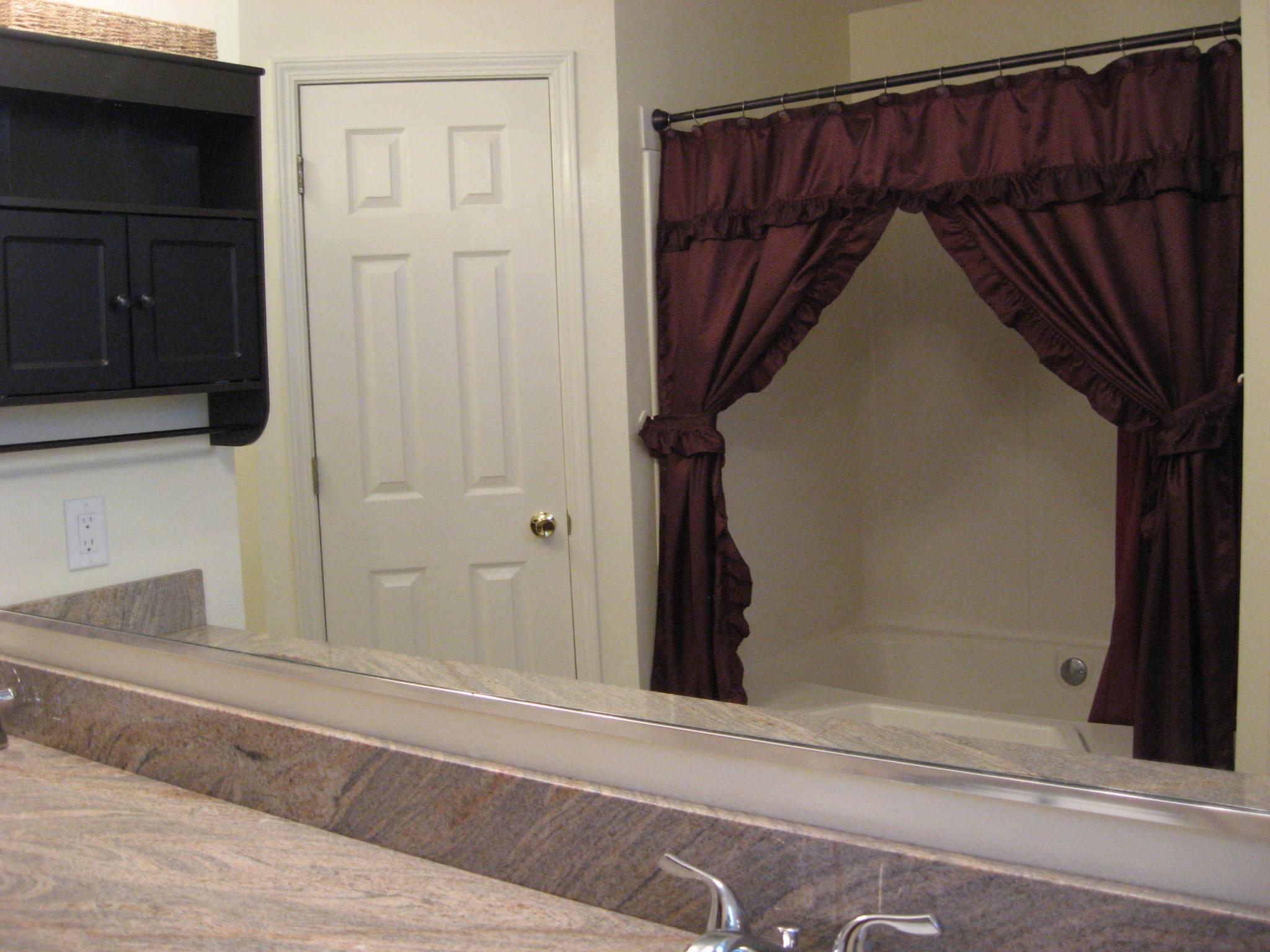 COUNTRYVIEW ESTATES 4TH ADDN Lot 6 - Residential