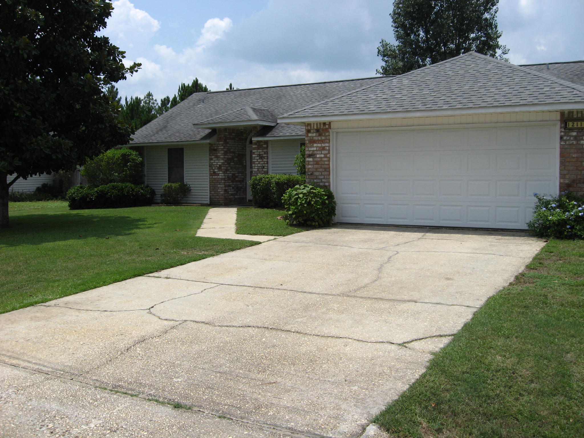 COUNTRYVIEW ESTATES 4TH ADDN Lot 6 - Residential