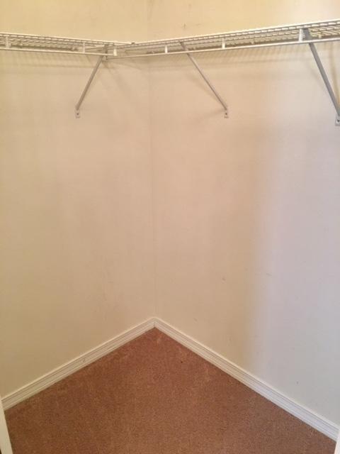 HIDDEN SHORES - Residential