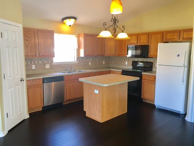 HIDDEN SHORES - Residential