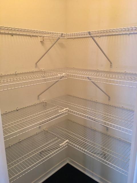 HIDDEN SHORES - Residential