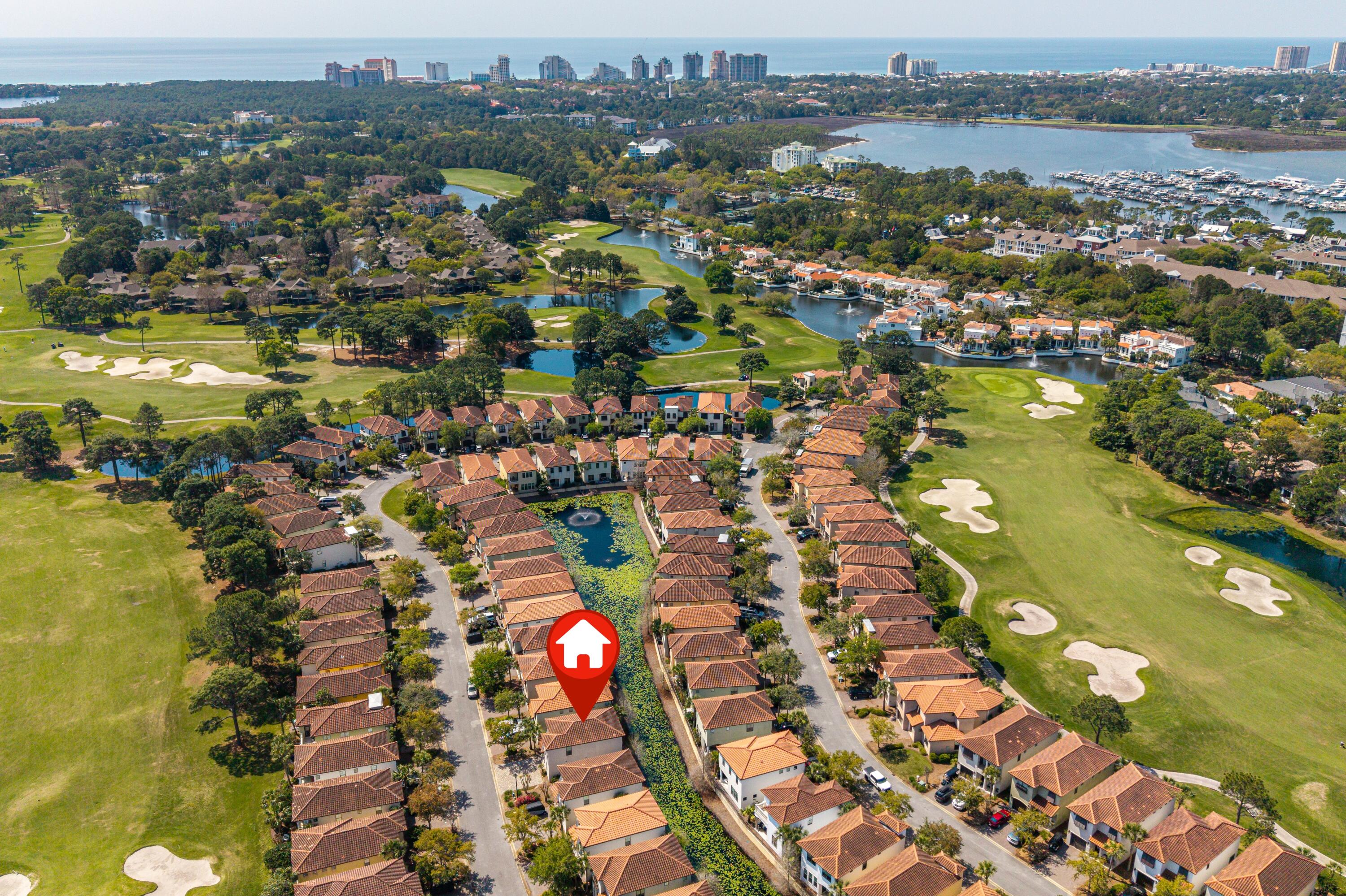 VILLA LAGO - Residential