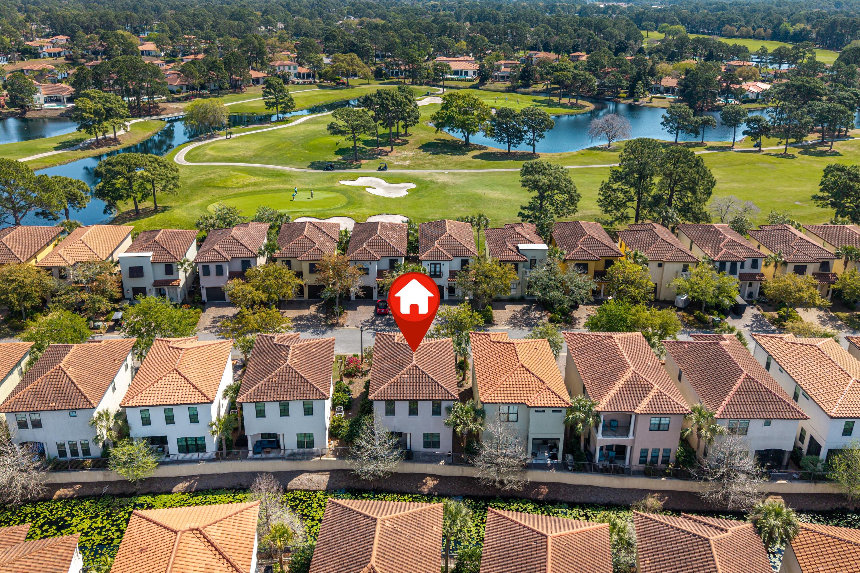 VILLA LAGO - Residential