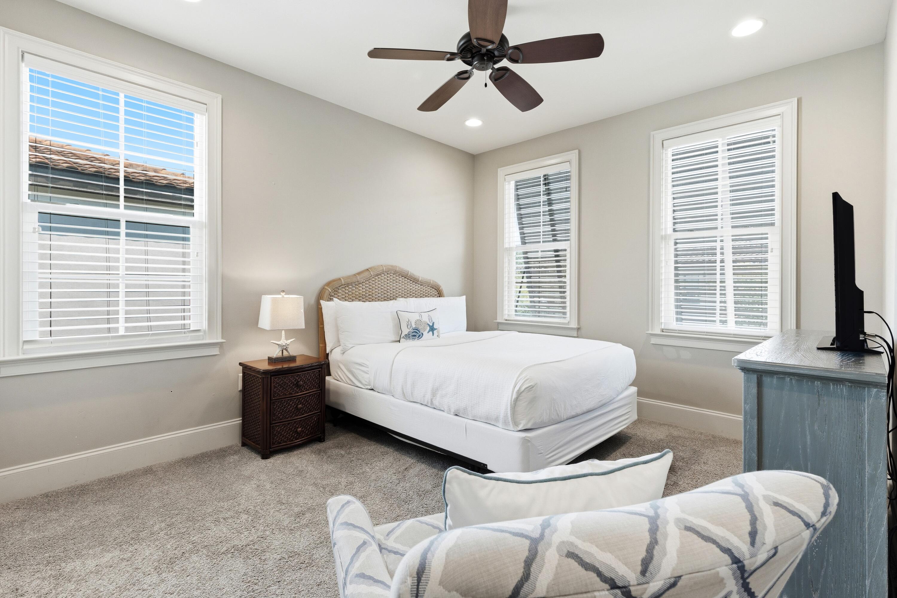 VILLA LAGO - Residential