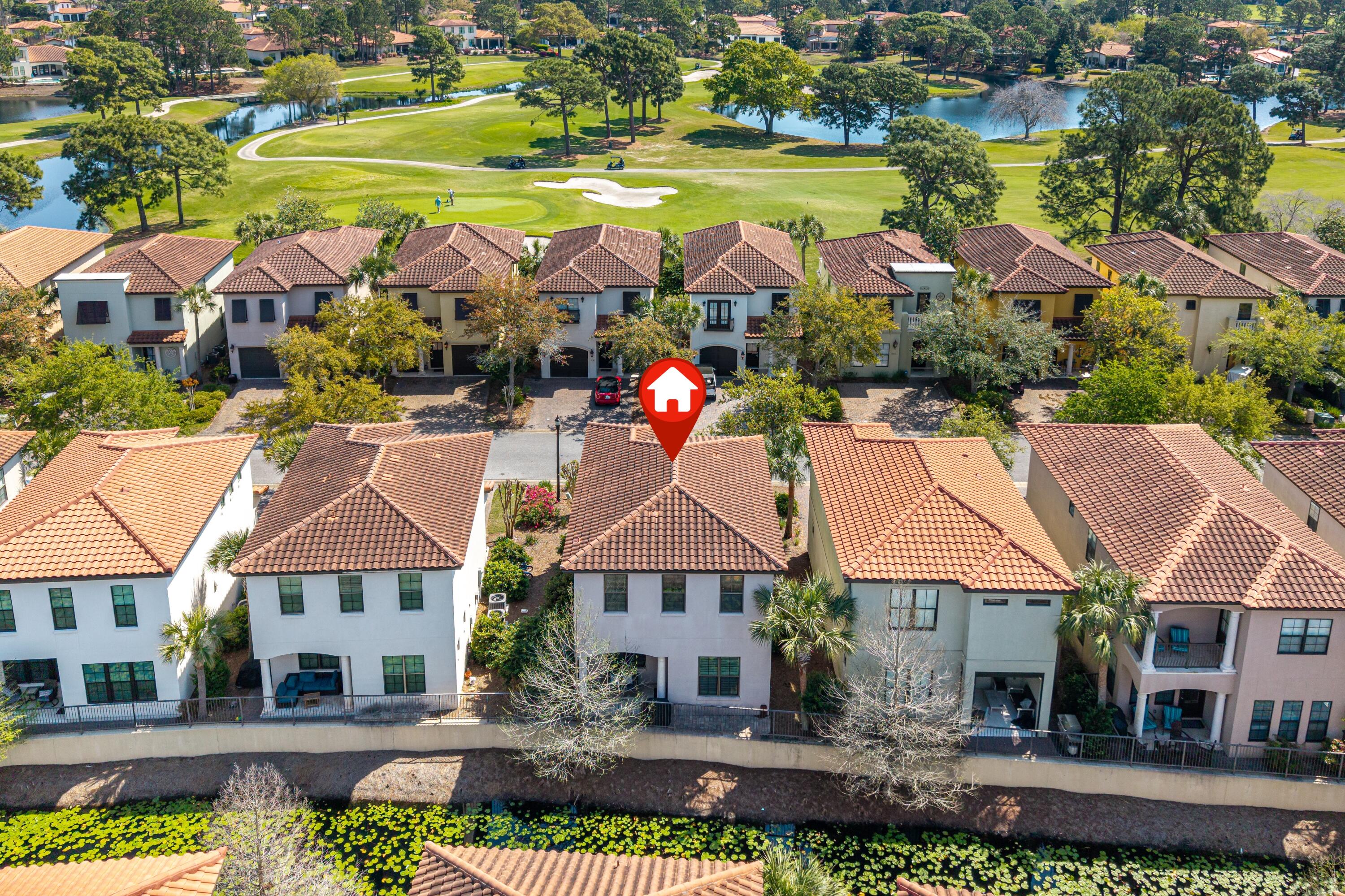 VILLA LAGO - Residential