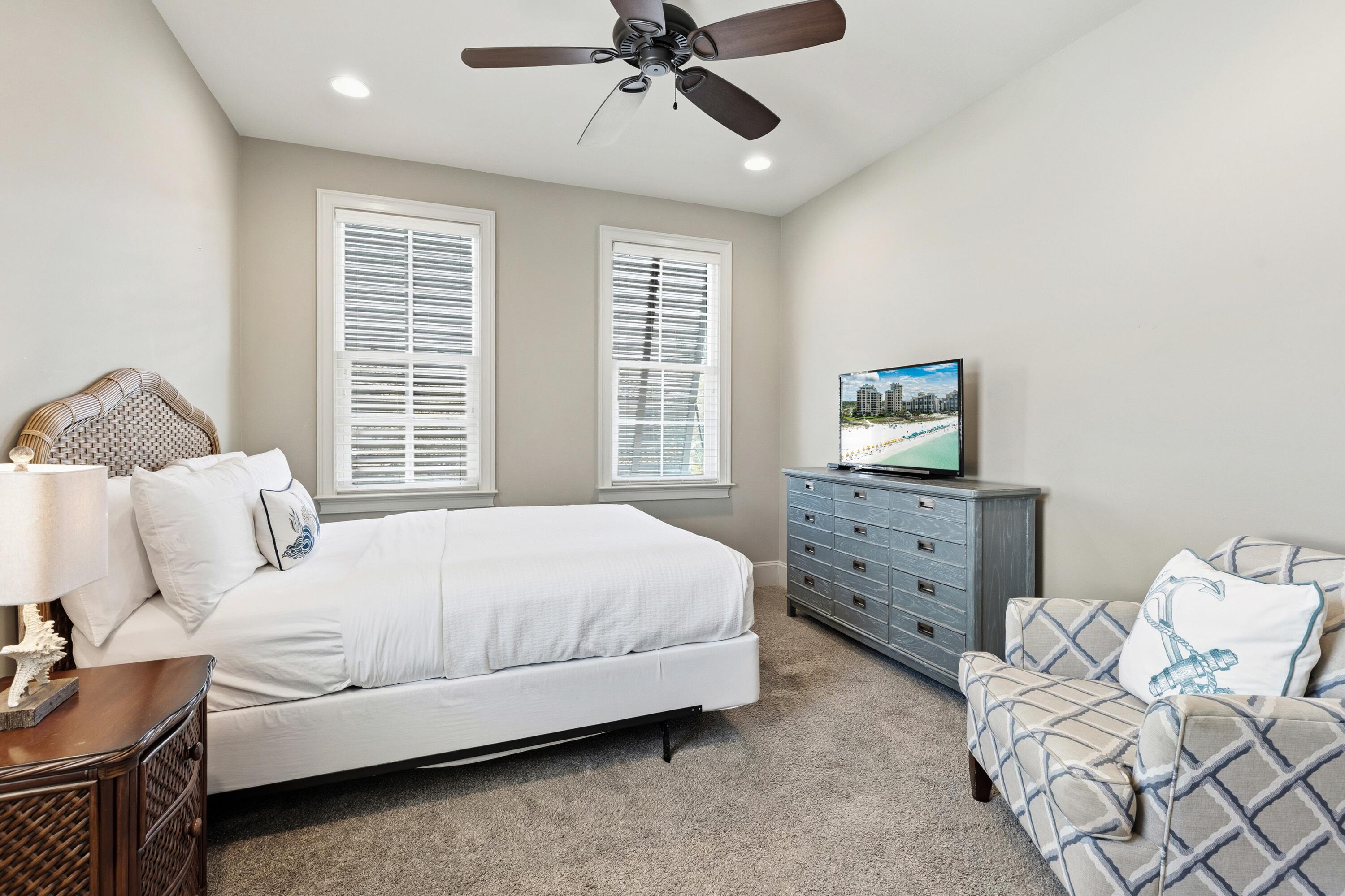 VILLA LAGO - Residential