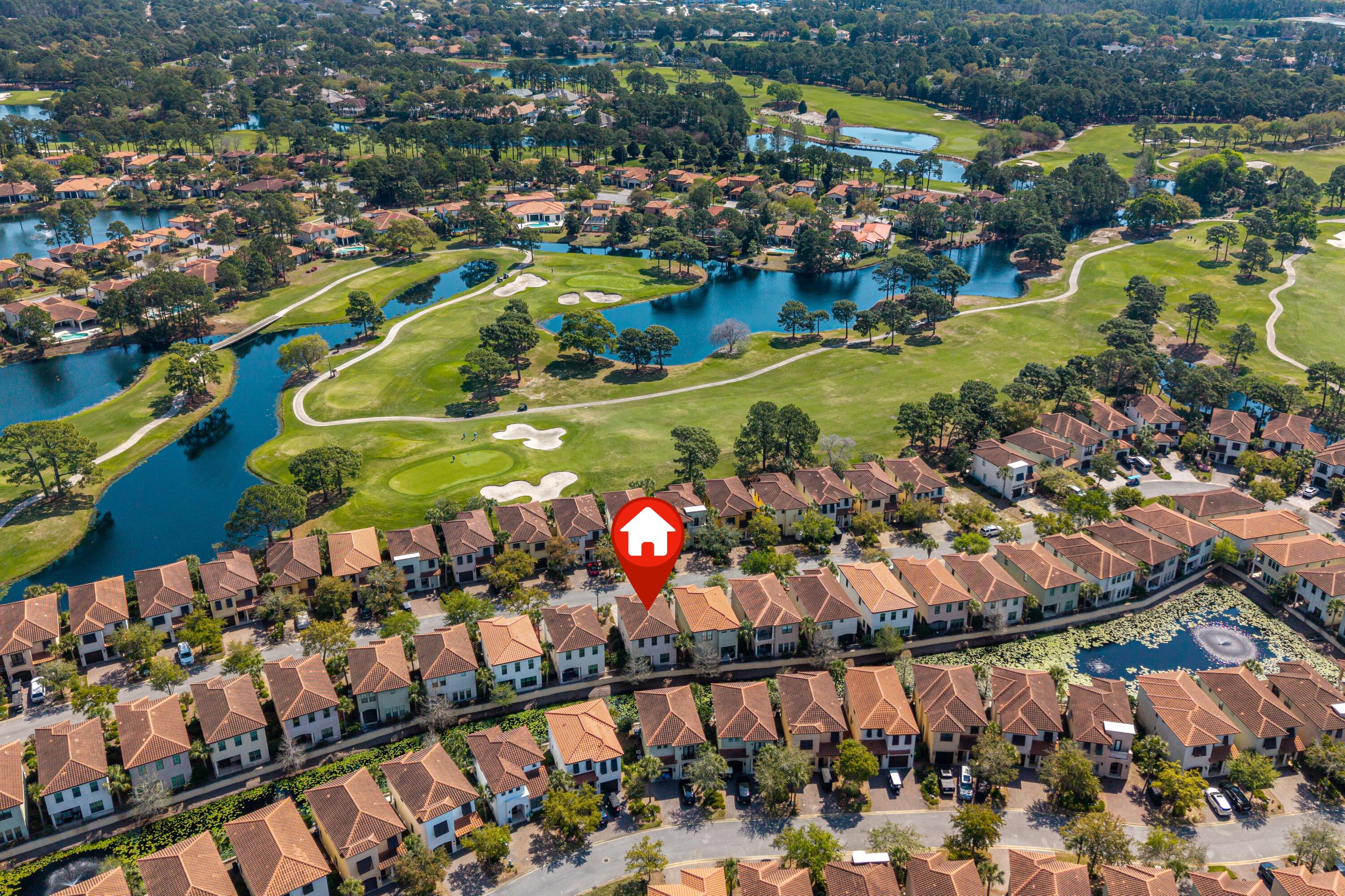 VILLA LAGO - Residential