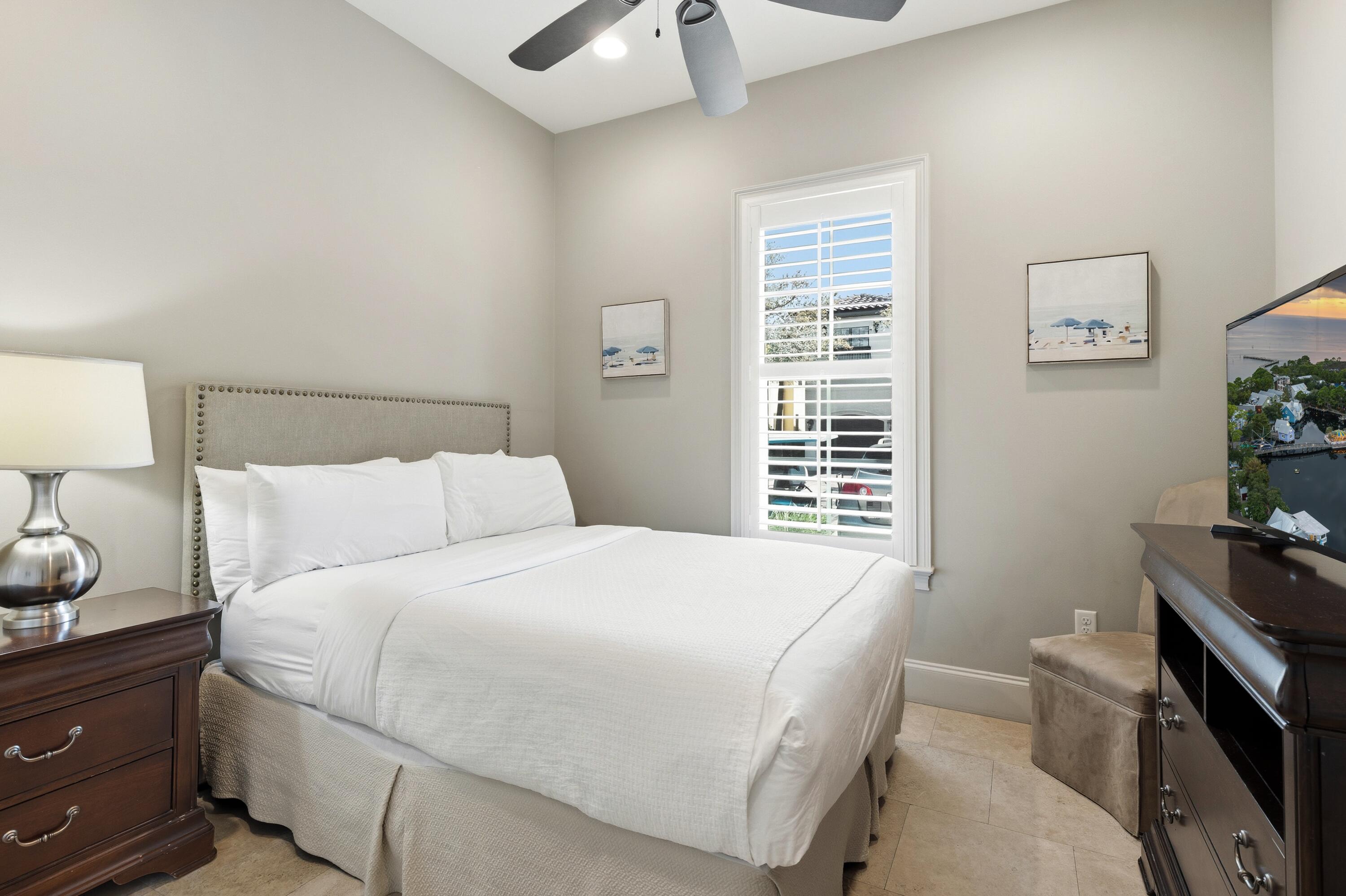 VILLA LAGO - Residential