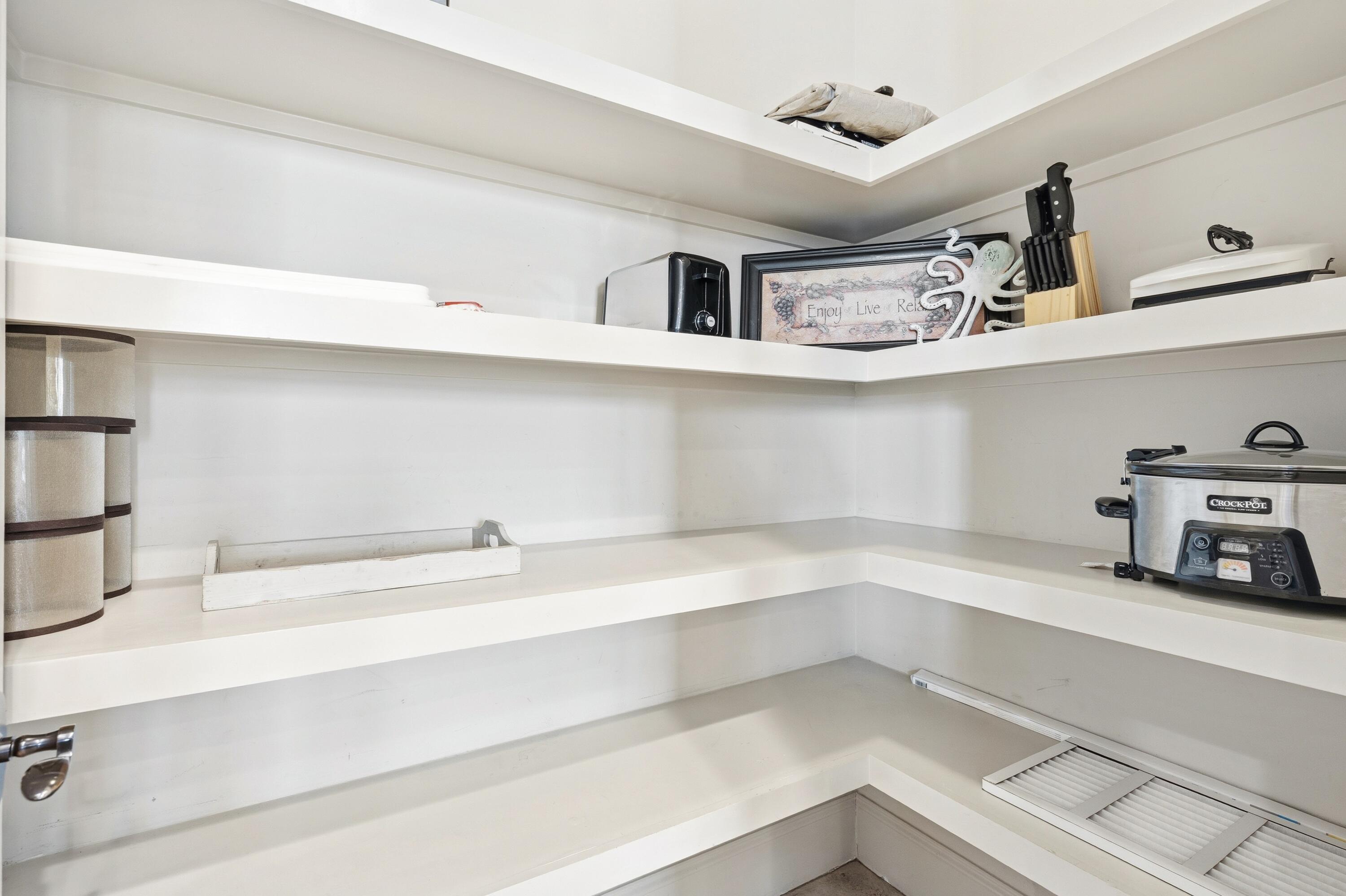 VILLA LAGO - Residential