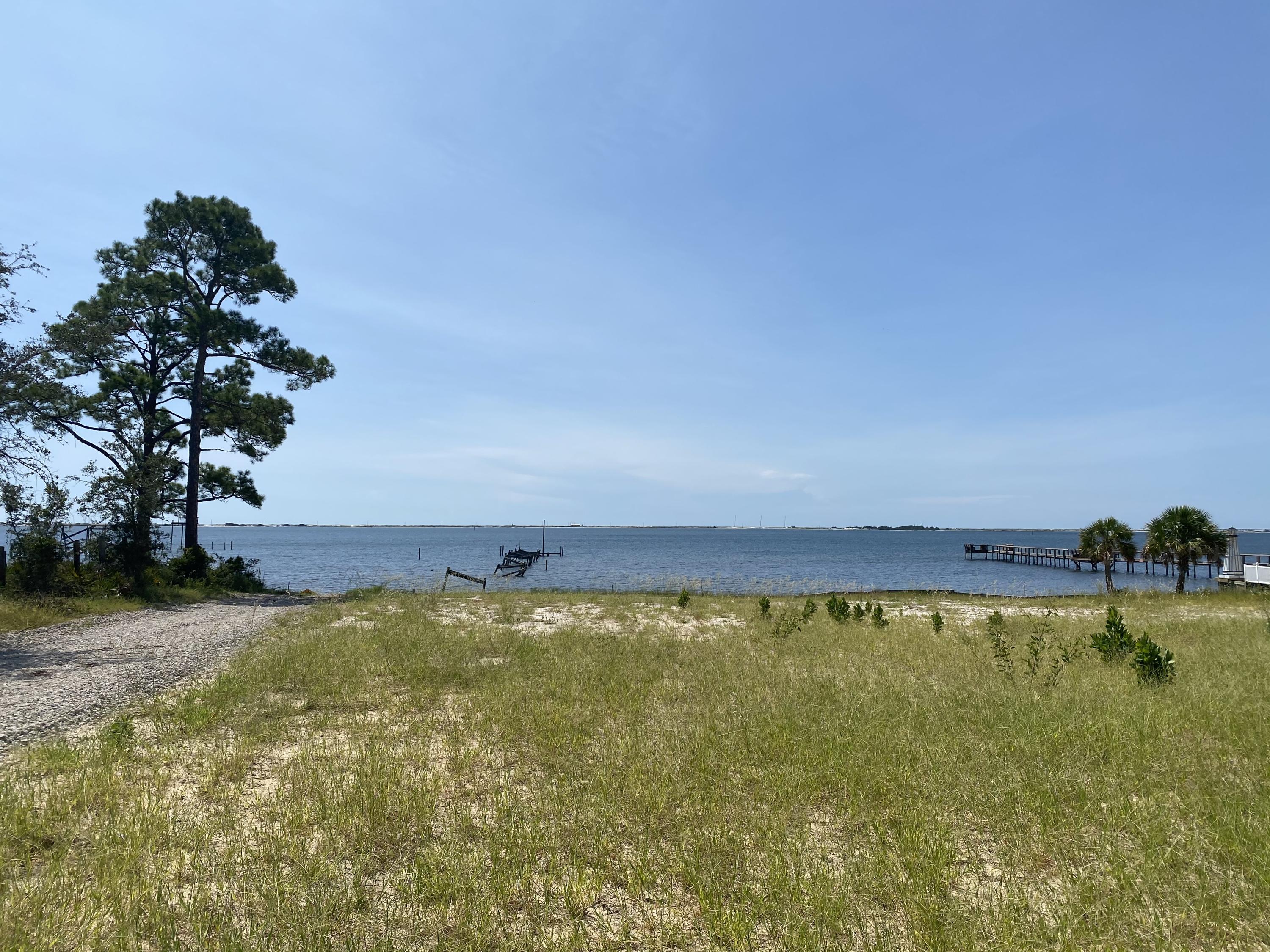 BROOKS LANDING - Land