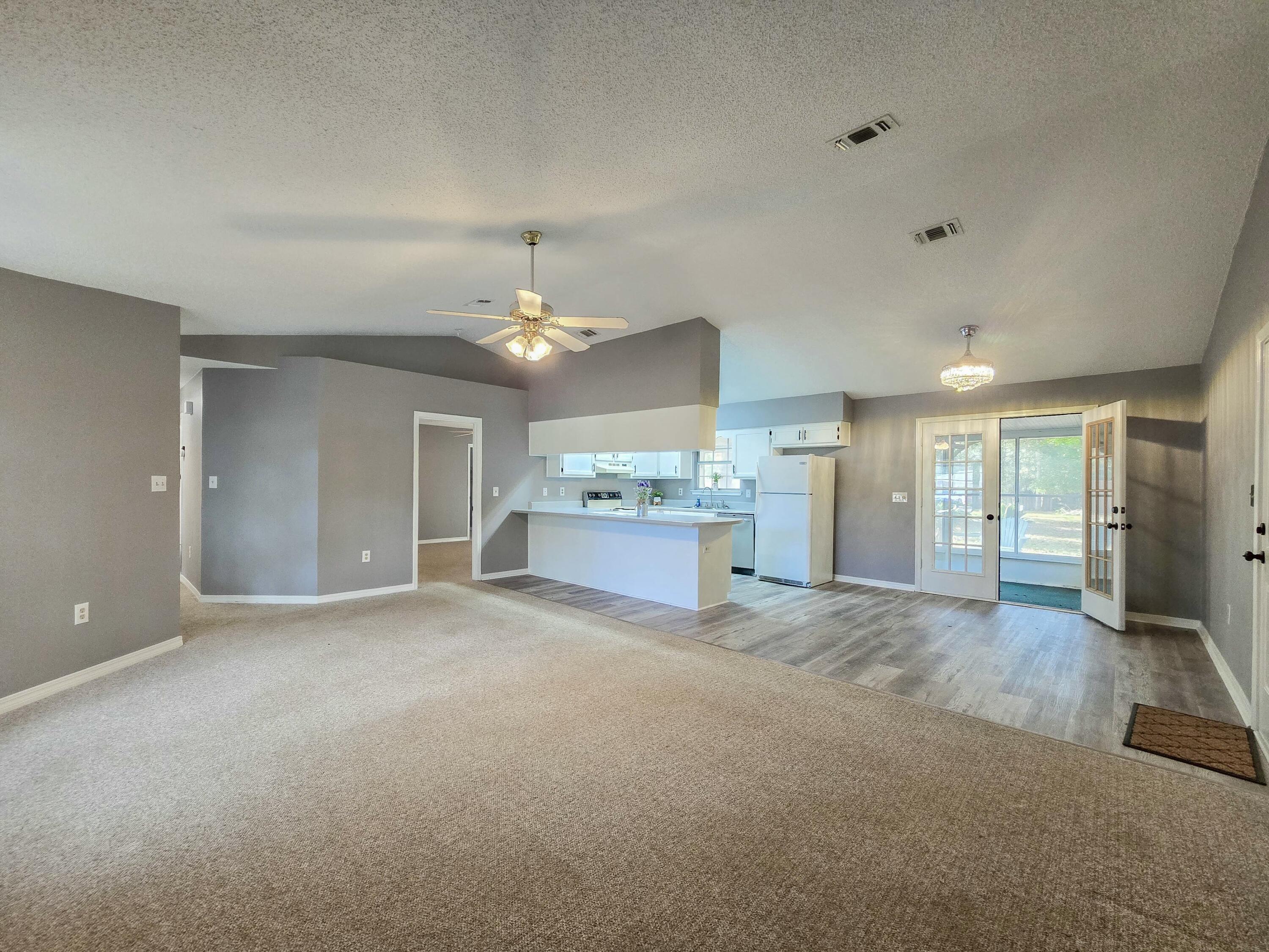 HOLLEY BY THE SEA - Residential