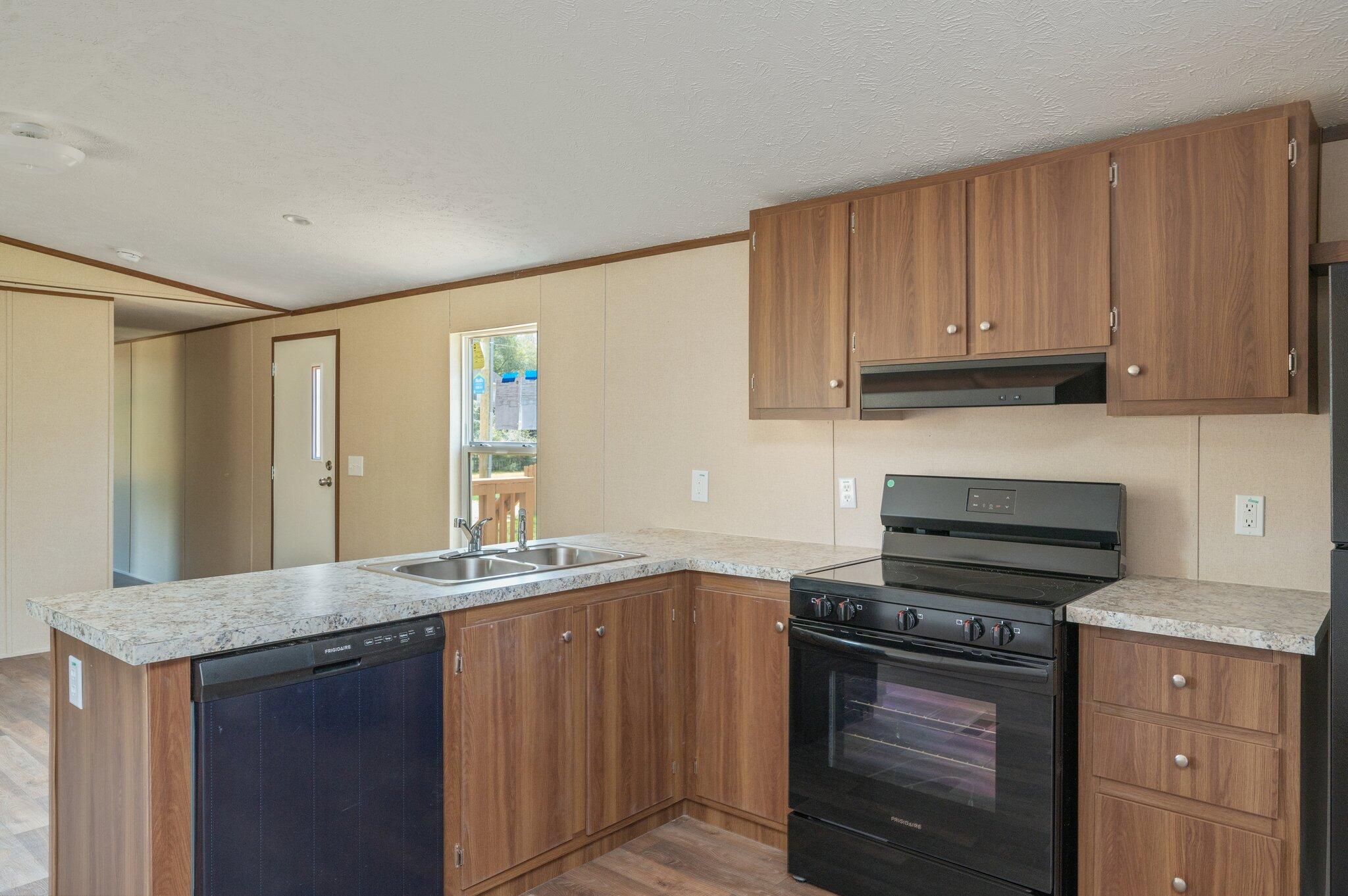 OAKWOOD HILLS UNIT 1 - Residential