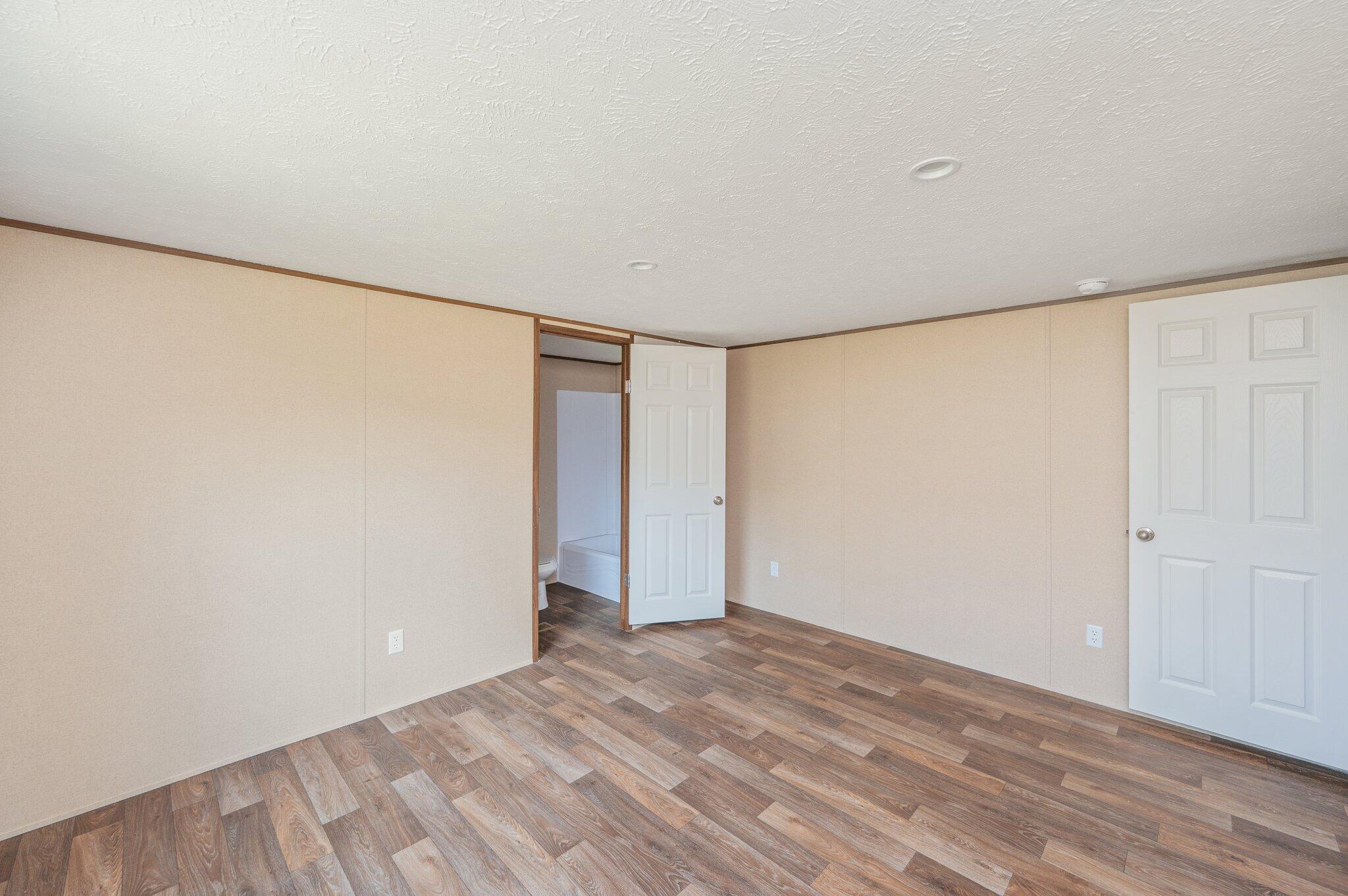 OAKWOOD HILLS UNIT 1 - Residential