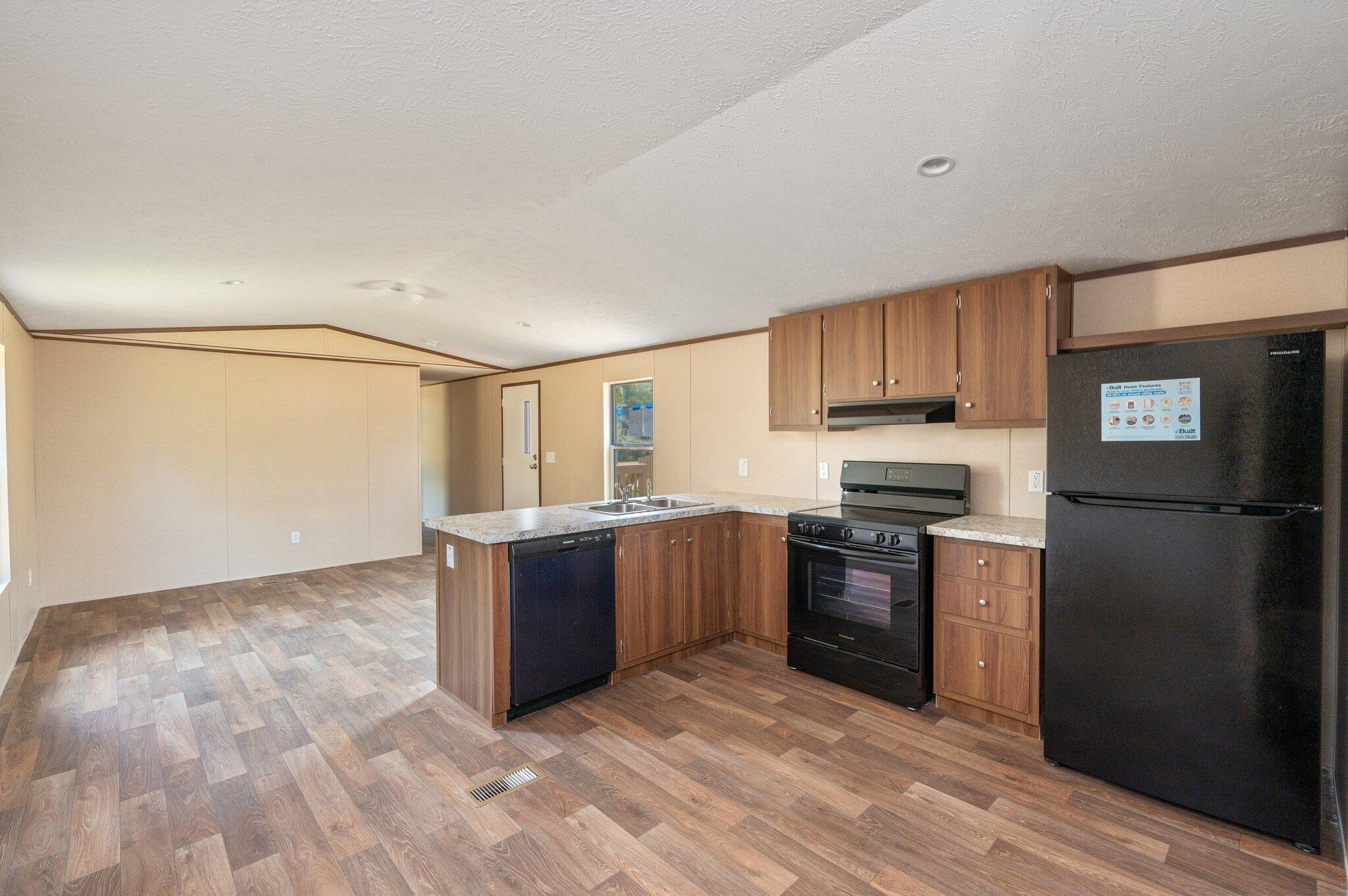 OAKWOOD HILLS UNIT 1 - Residential