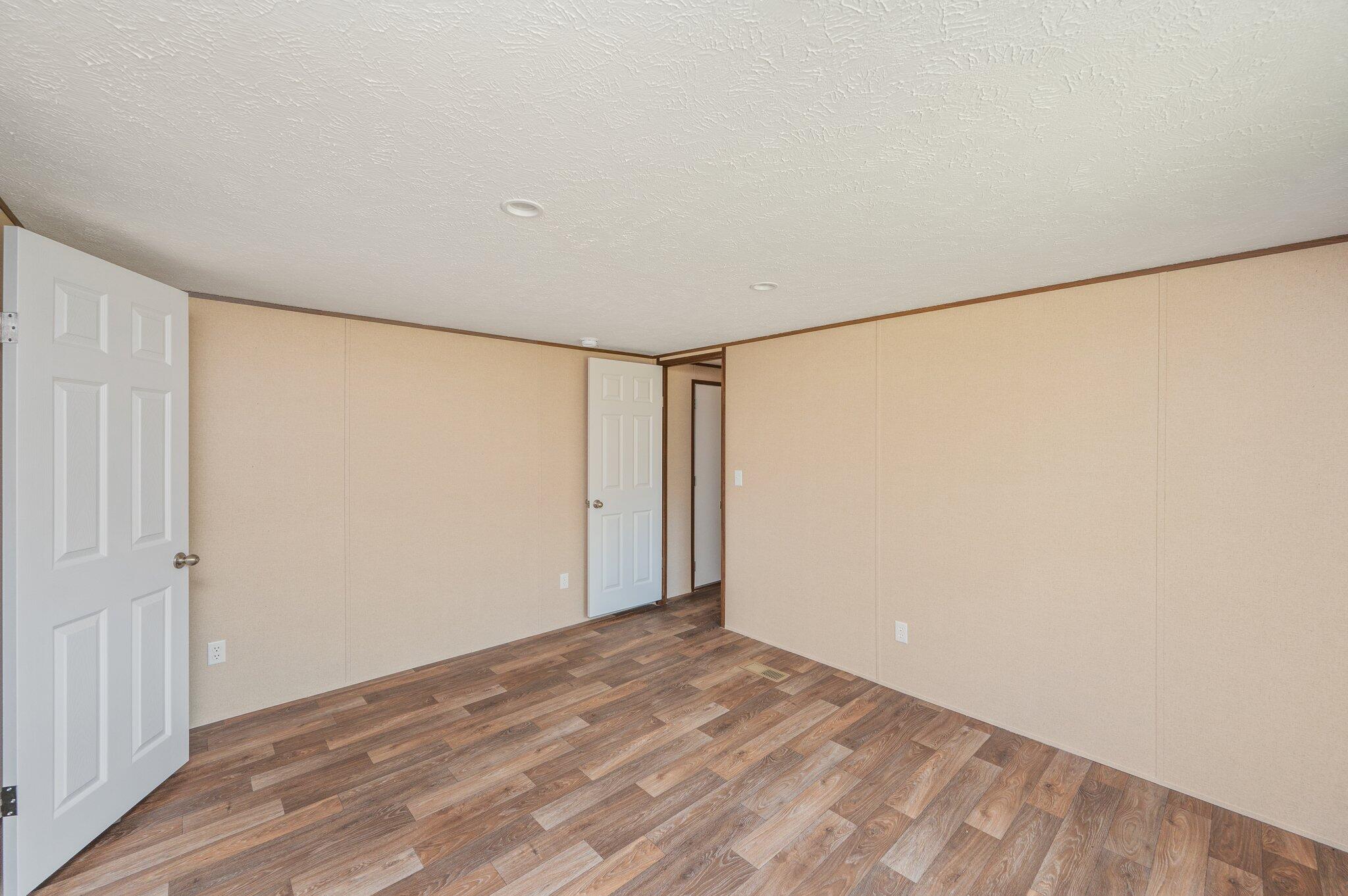 OAKWOOD HILLS UNIT 1 - Residential