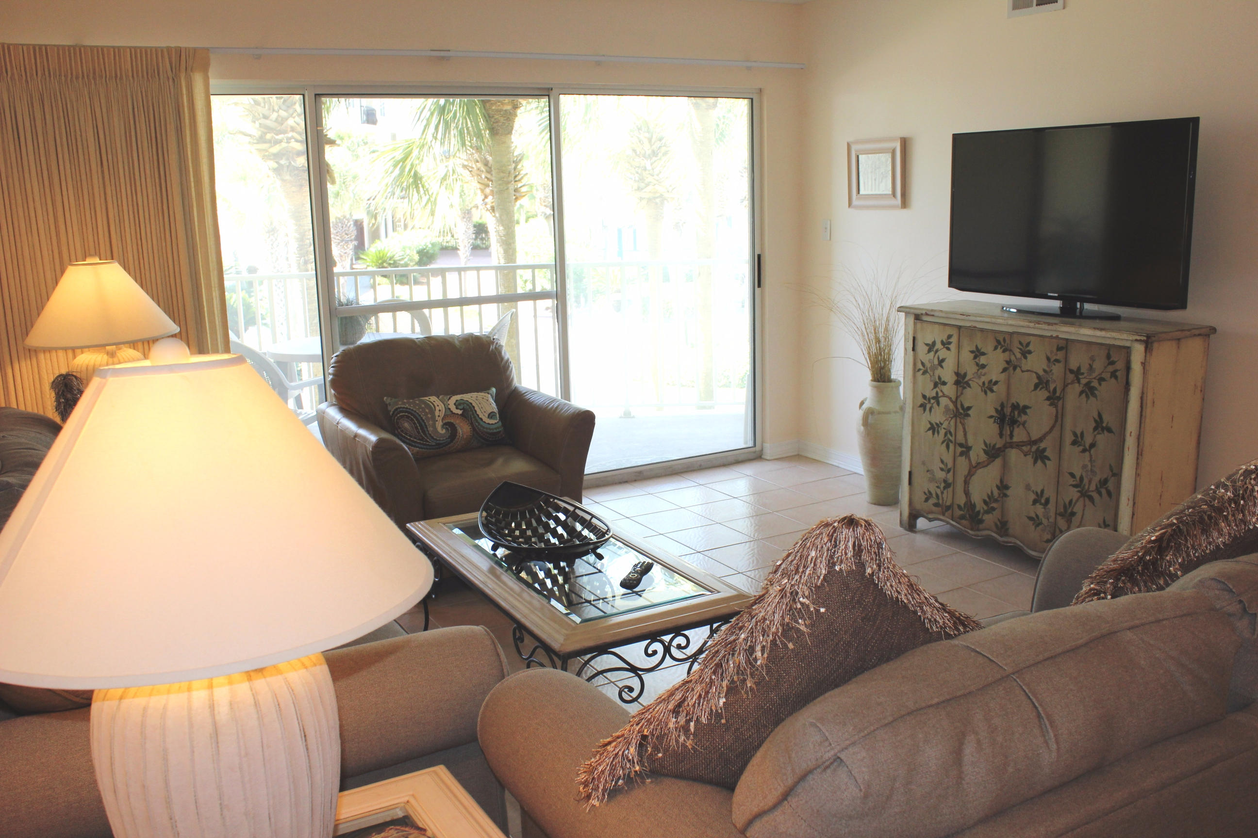 MARAVILLA CONDO 1 - Residential