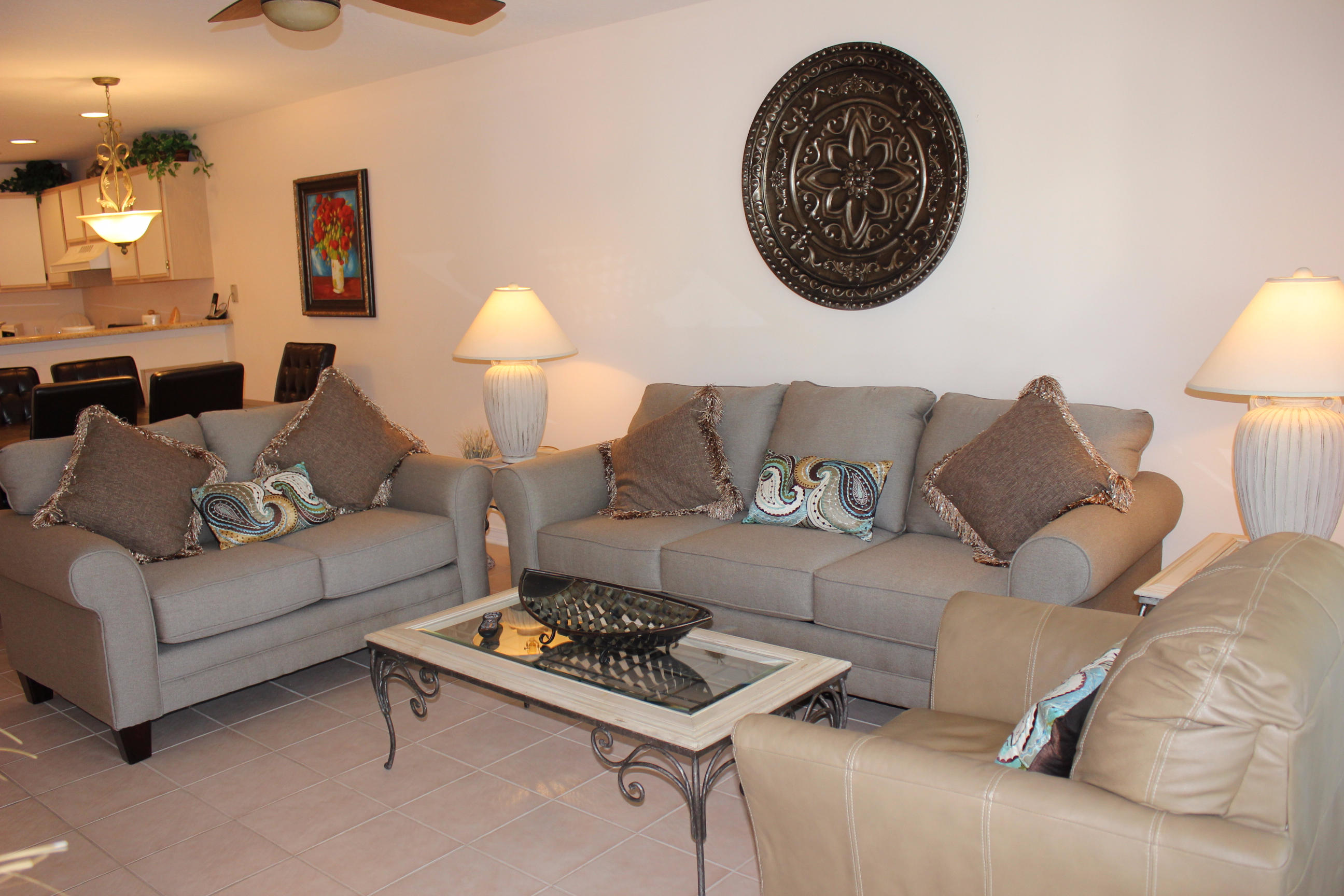 MARAVILLA CONDO 1 - Residential