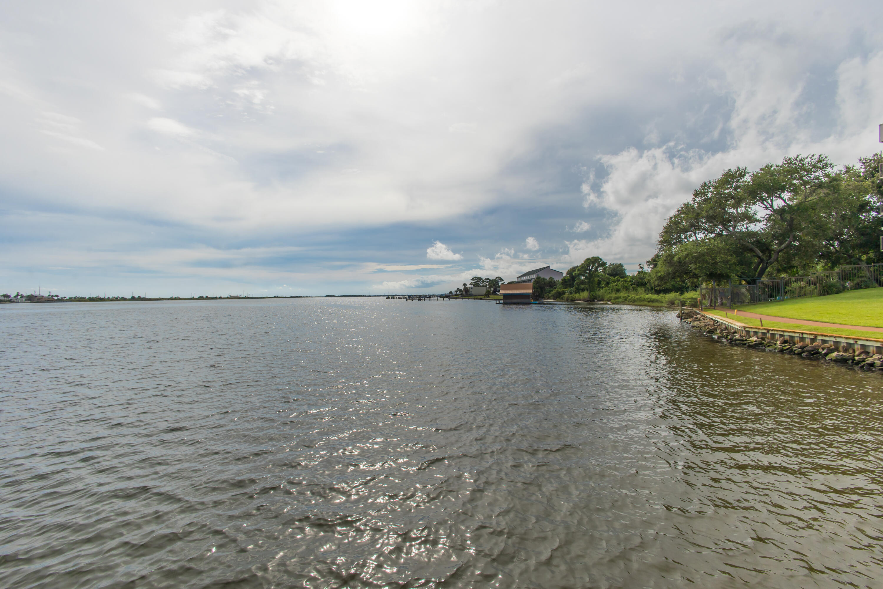 PIRATES BAY PH 1 - Residential
