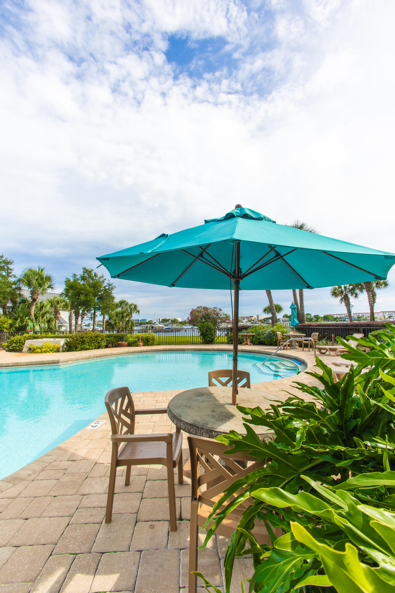 PIRATES BAY PH 1 - Residential