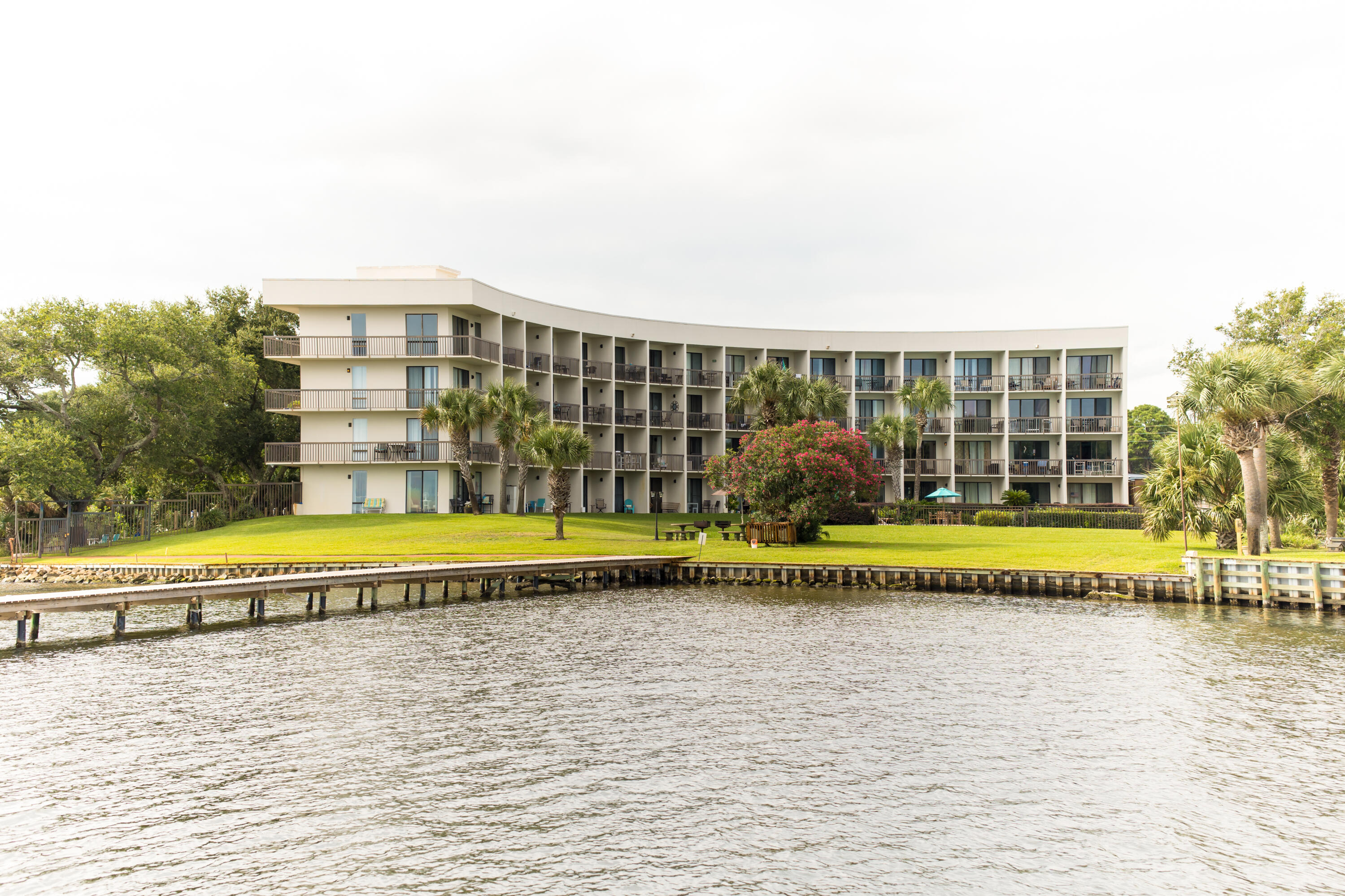 PIRATES BAY PH 1 - Residential