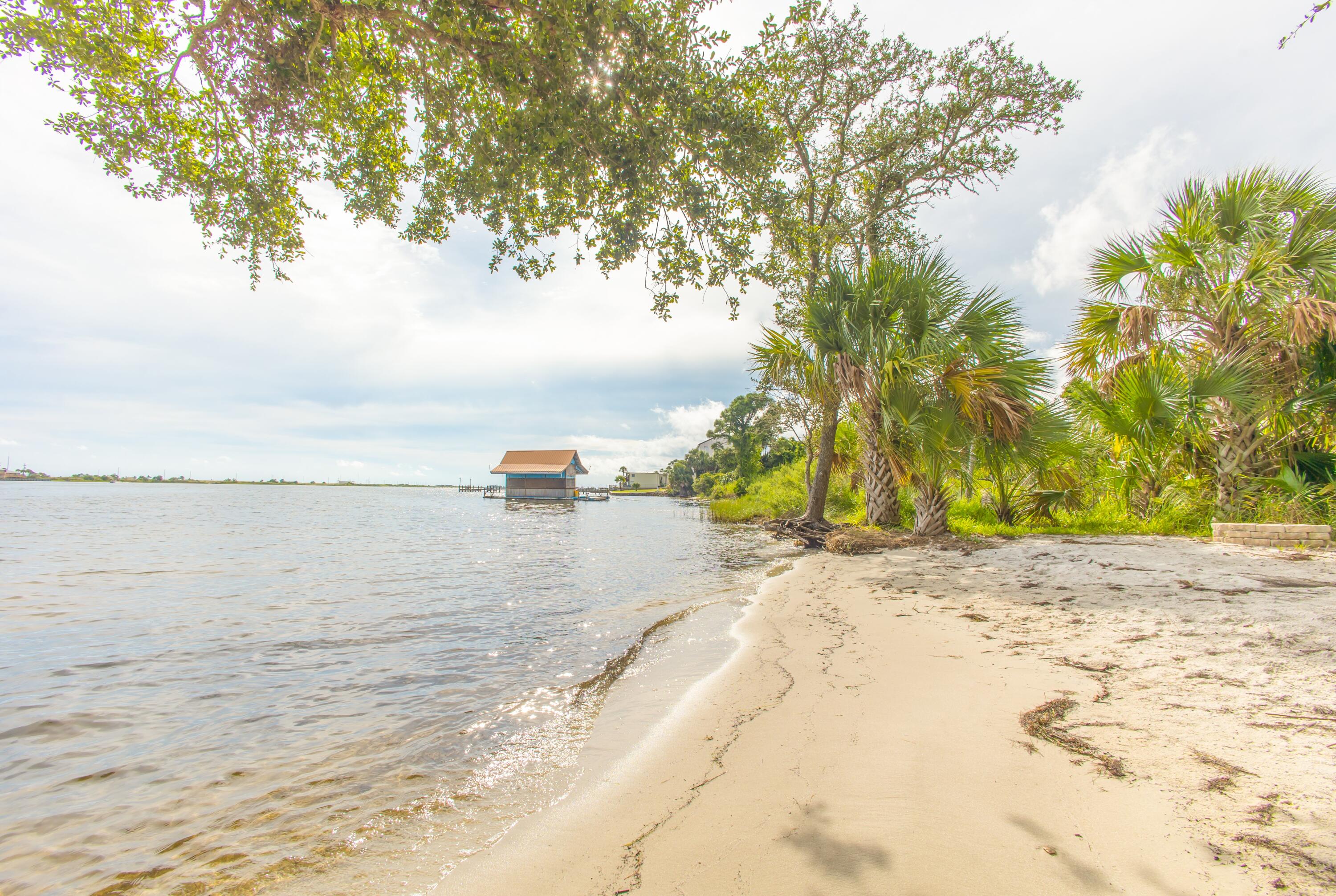 PIRATES BAY PH 1 - Residential