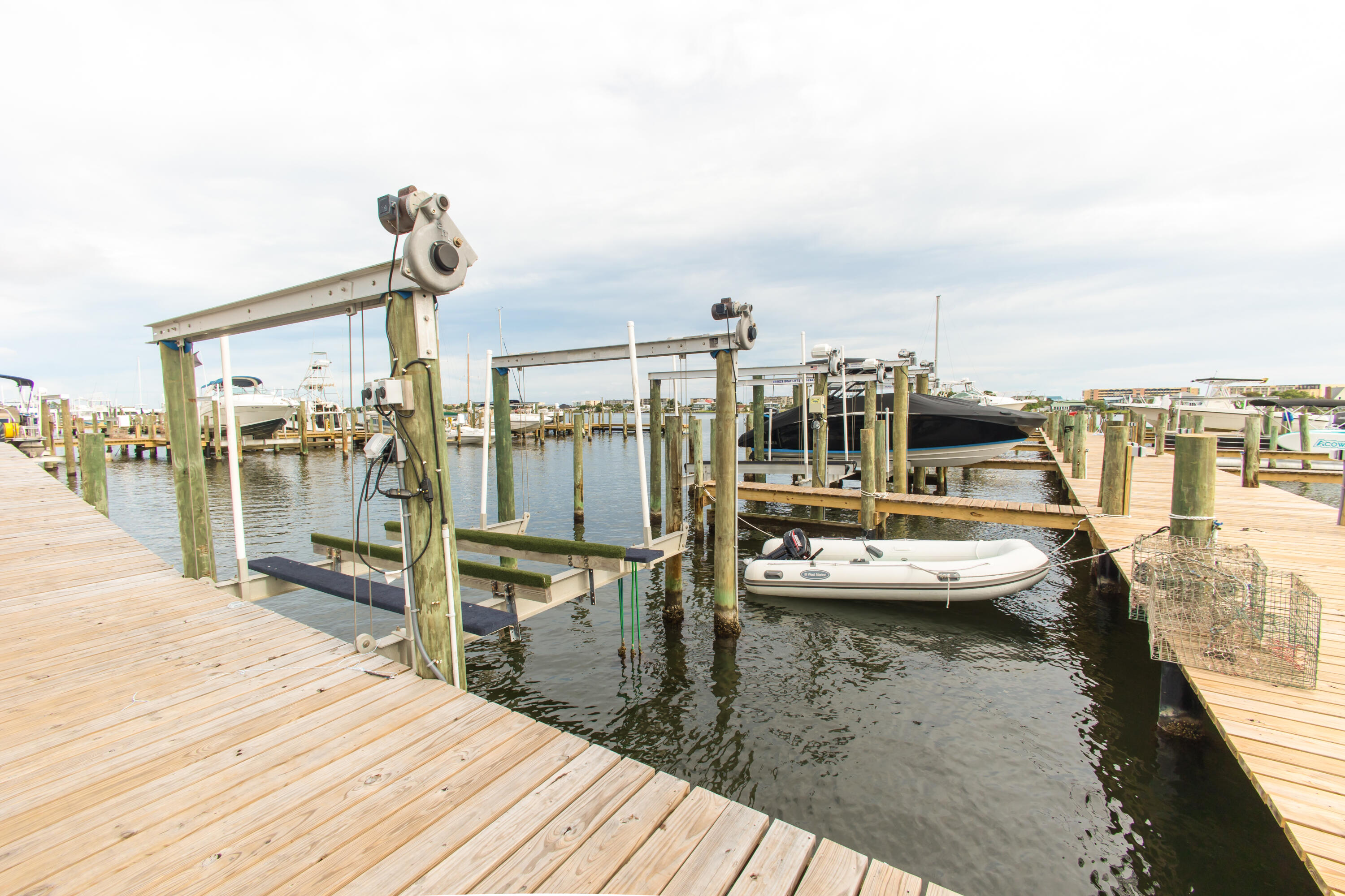 PIRATES BAY PH 1 - Residential
