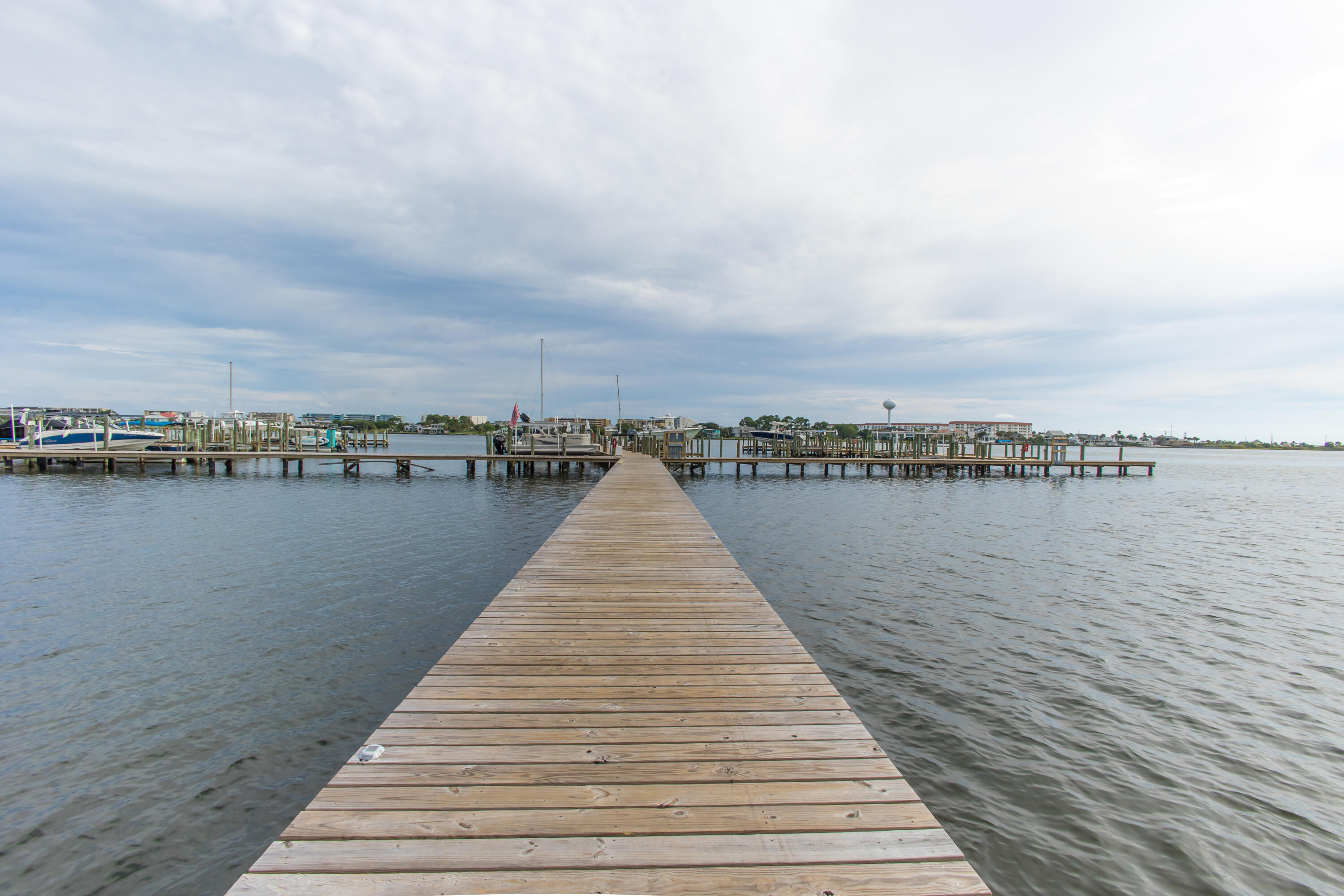PIRATES BAY PH 1 - Residential