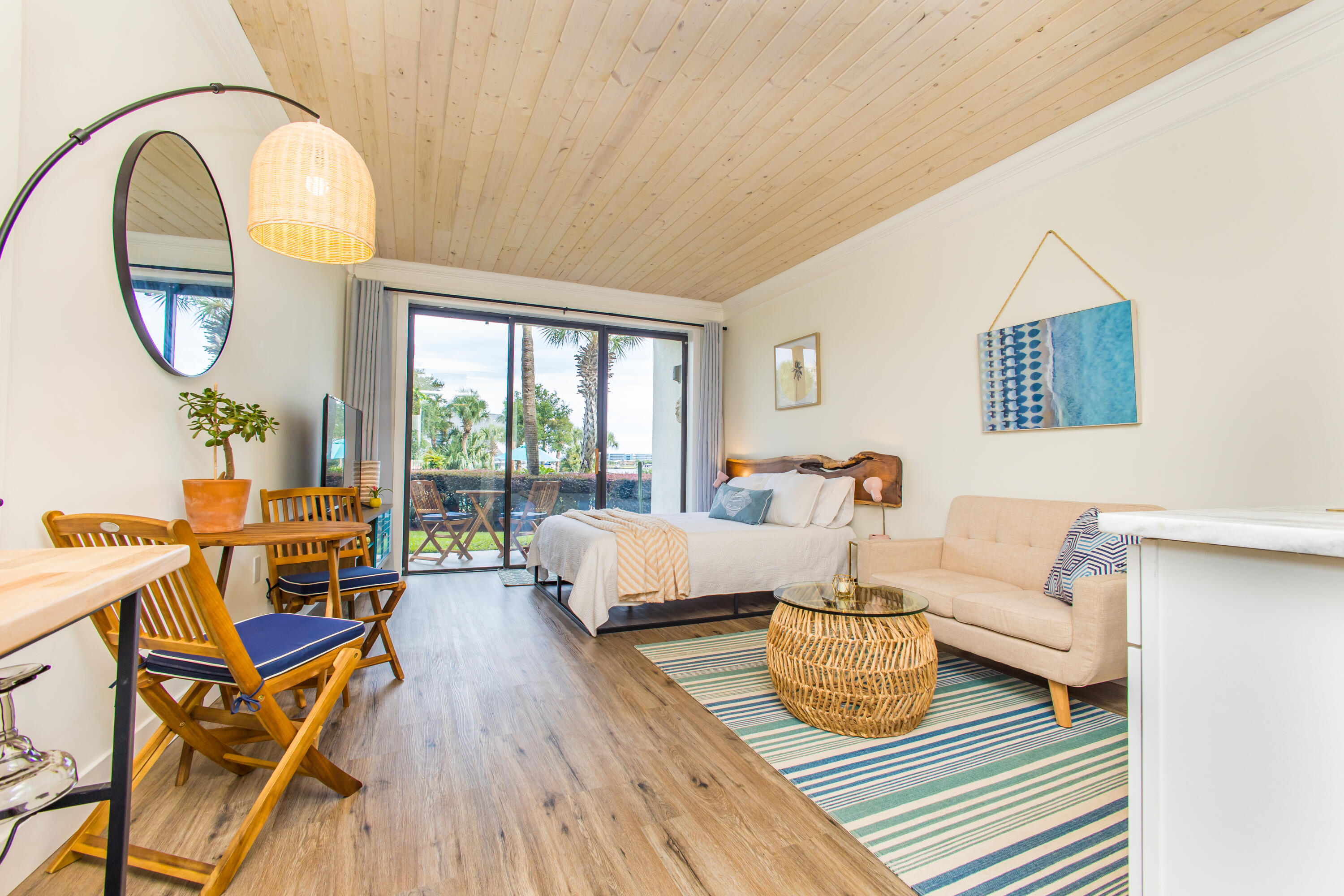 PIRATES BAY PH 1 - Residential