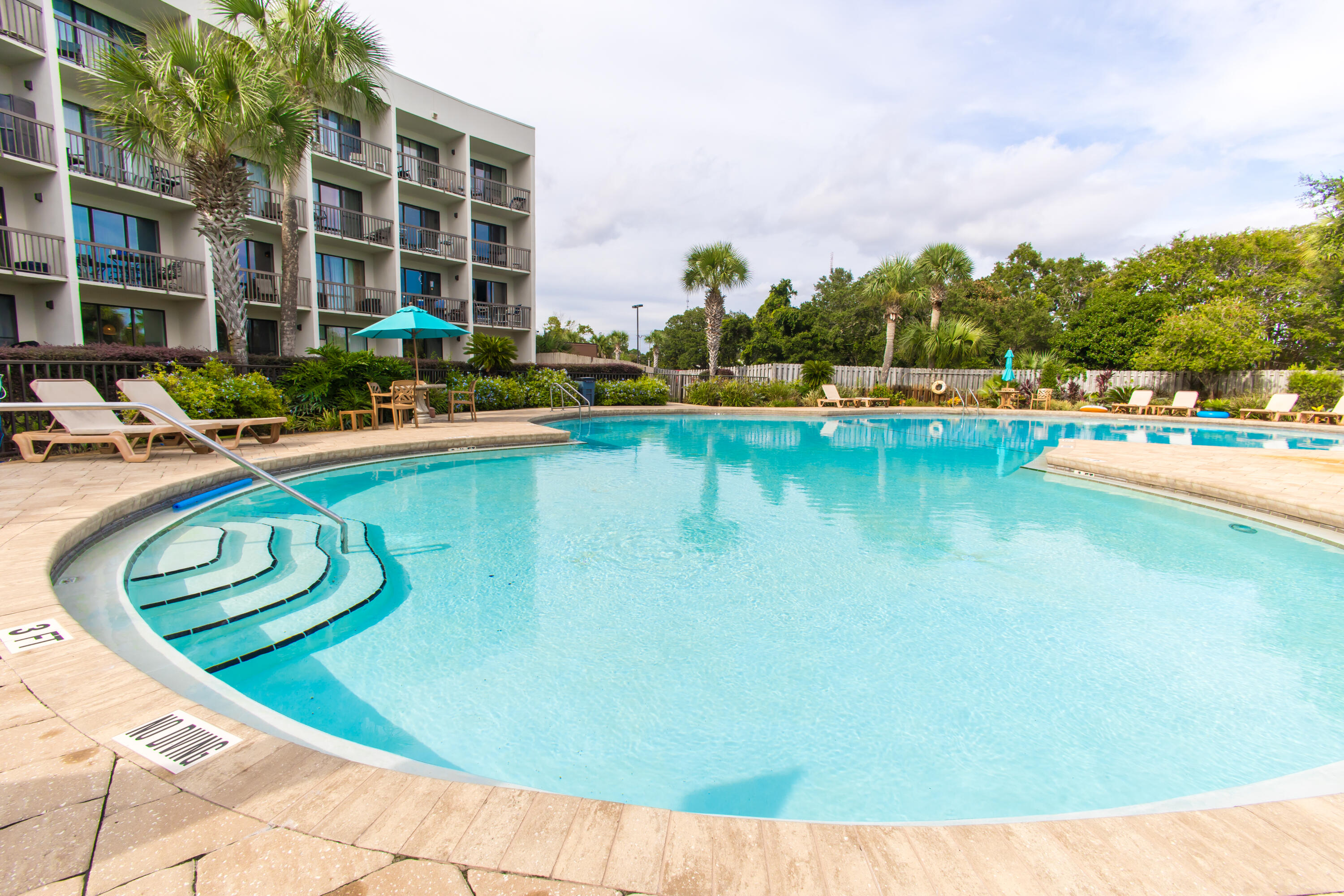 PIRATES BAY PH 1 - Residential